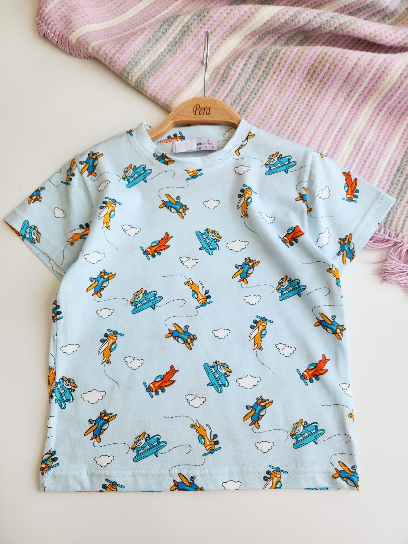 Uçak Desenli Şortlu Pijama Takımı