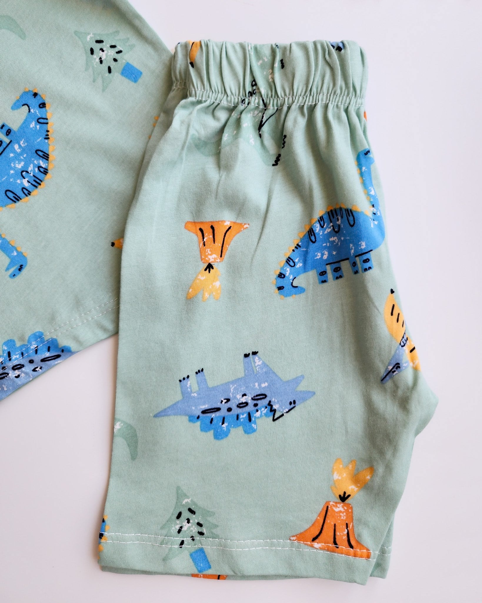 Yazlık Şortlu Pijama Takımı