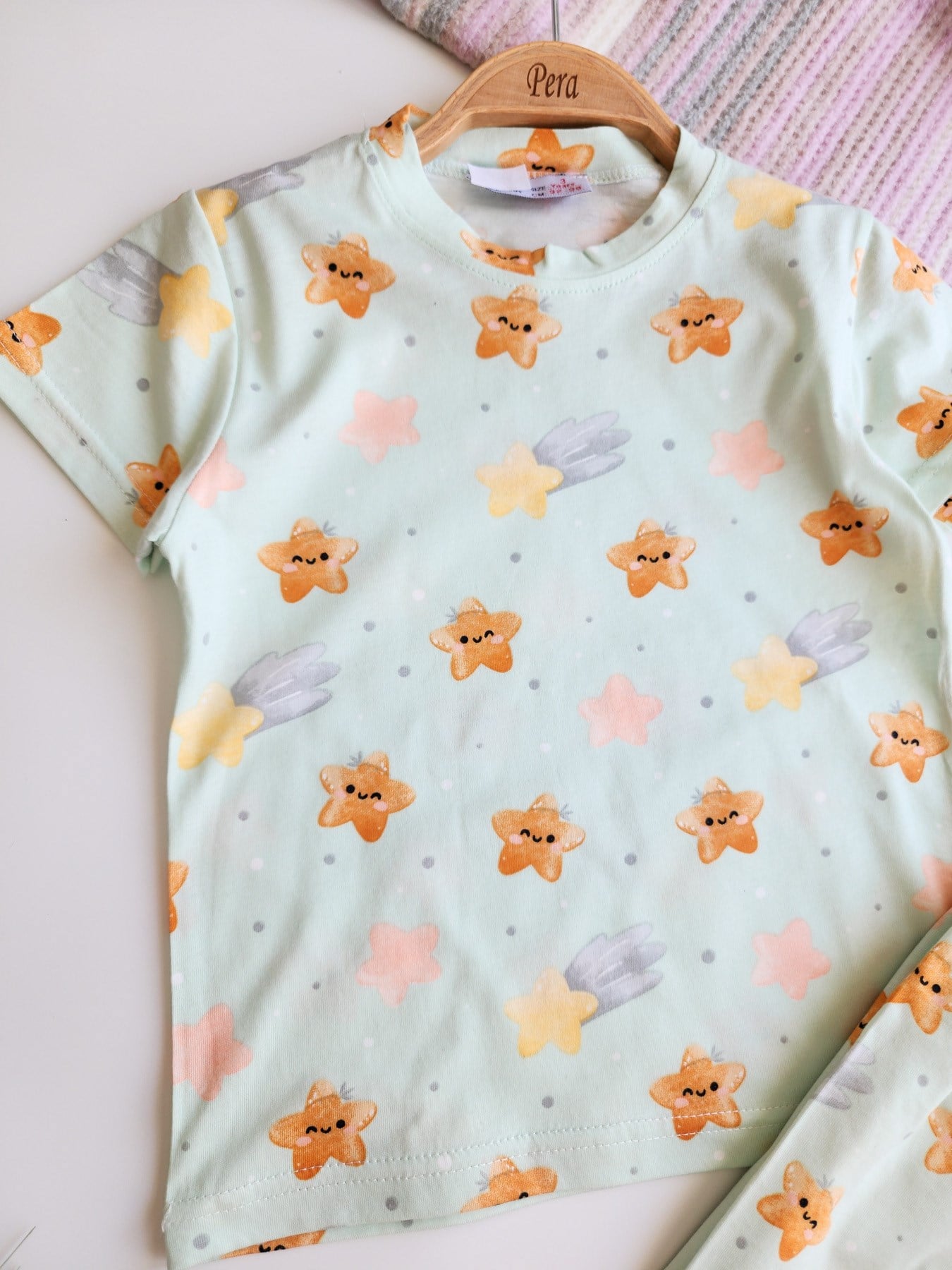 Yıldız Desenli Şortlu Pijama Takımı