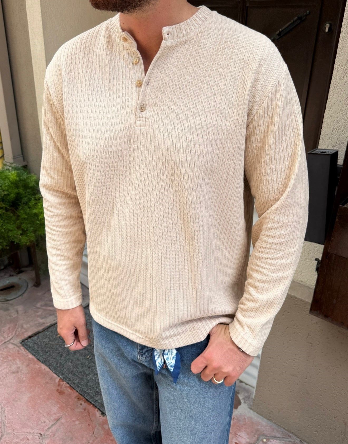 Krem Henley Yaka Sweatshirt