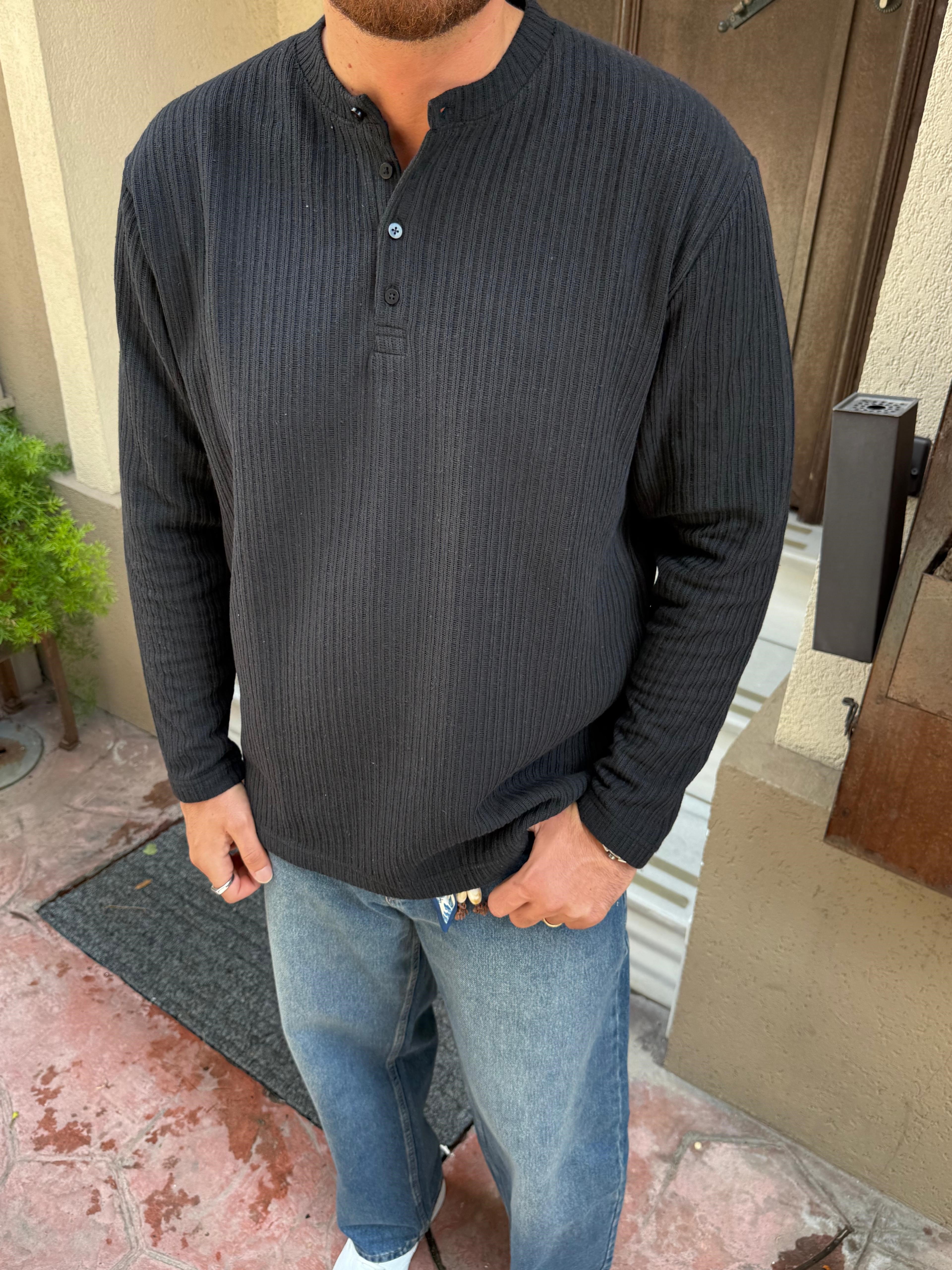 Siyah Henley Yaka Sweatshirt