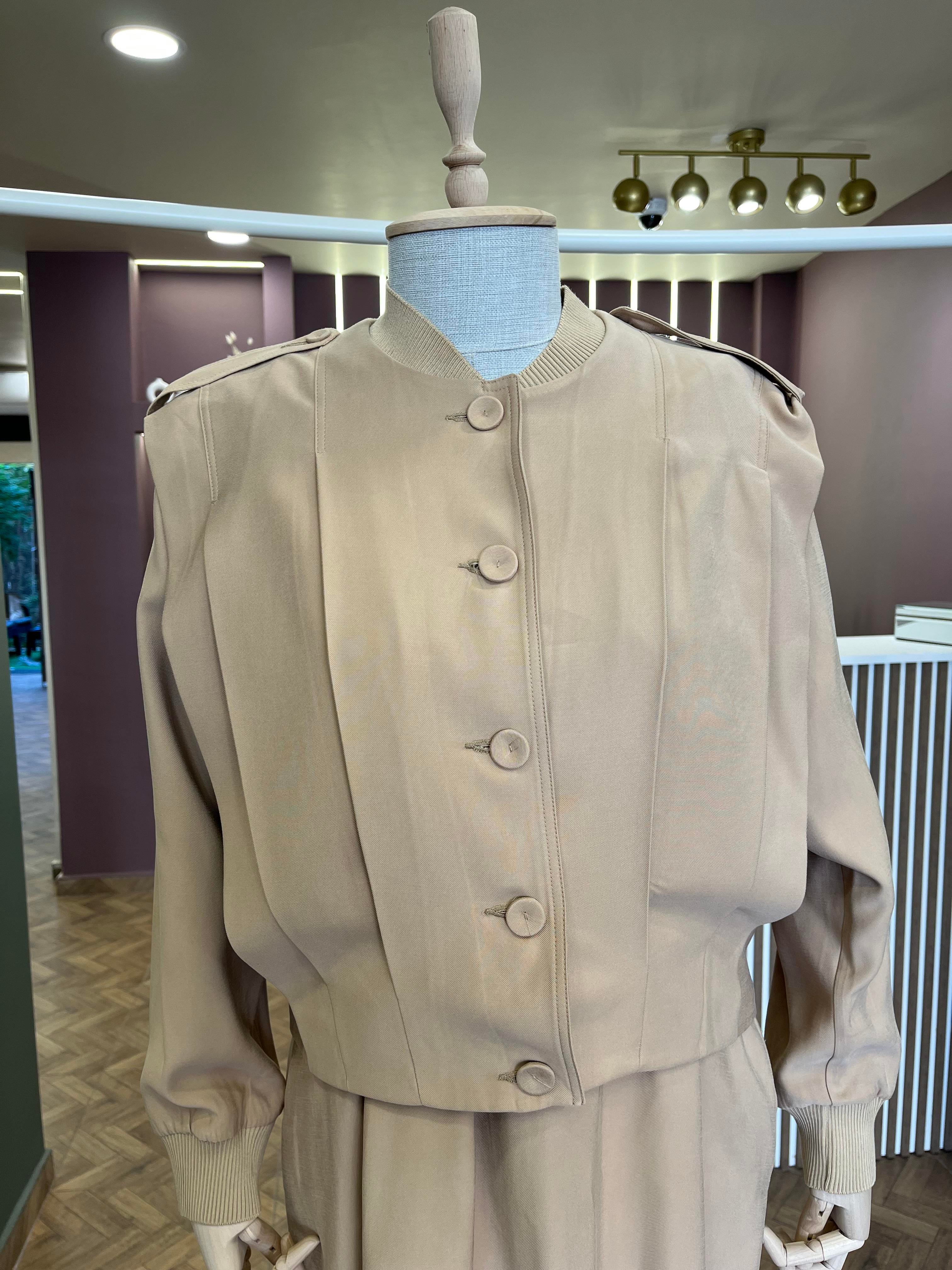 ANJELİK APOLETLİ KISA CEKET