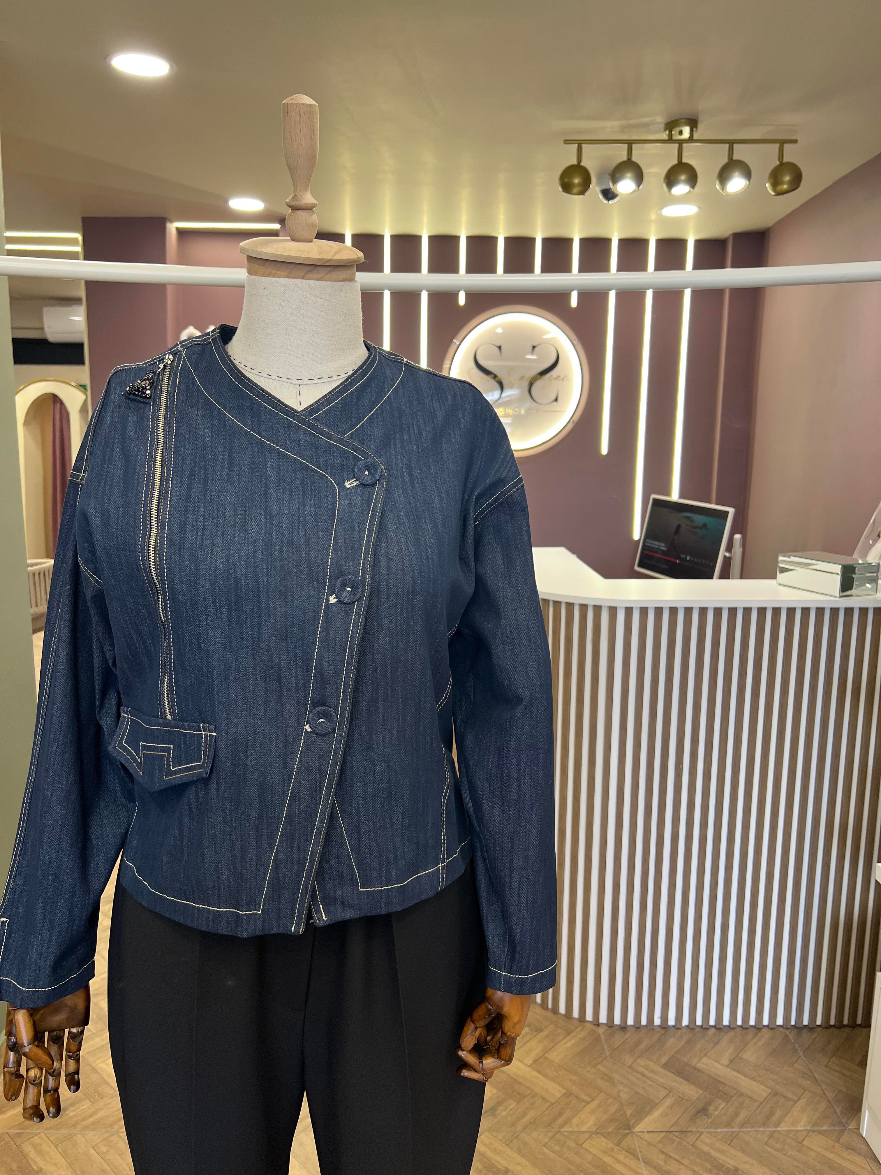 KRUVAZE KAPAMA DENİM CEKET