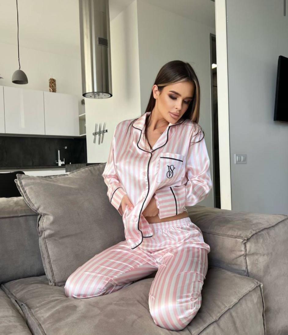 İpek Saten Victoria Desen Pijama Takımı