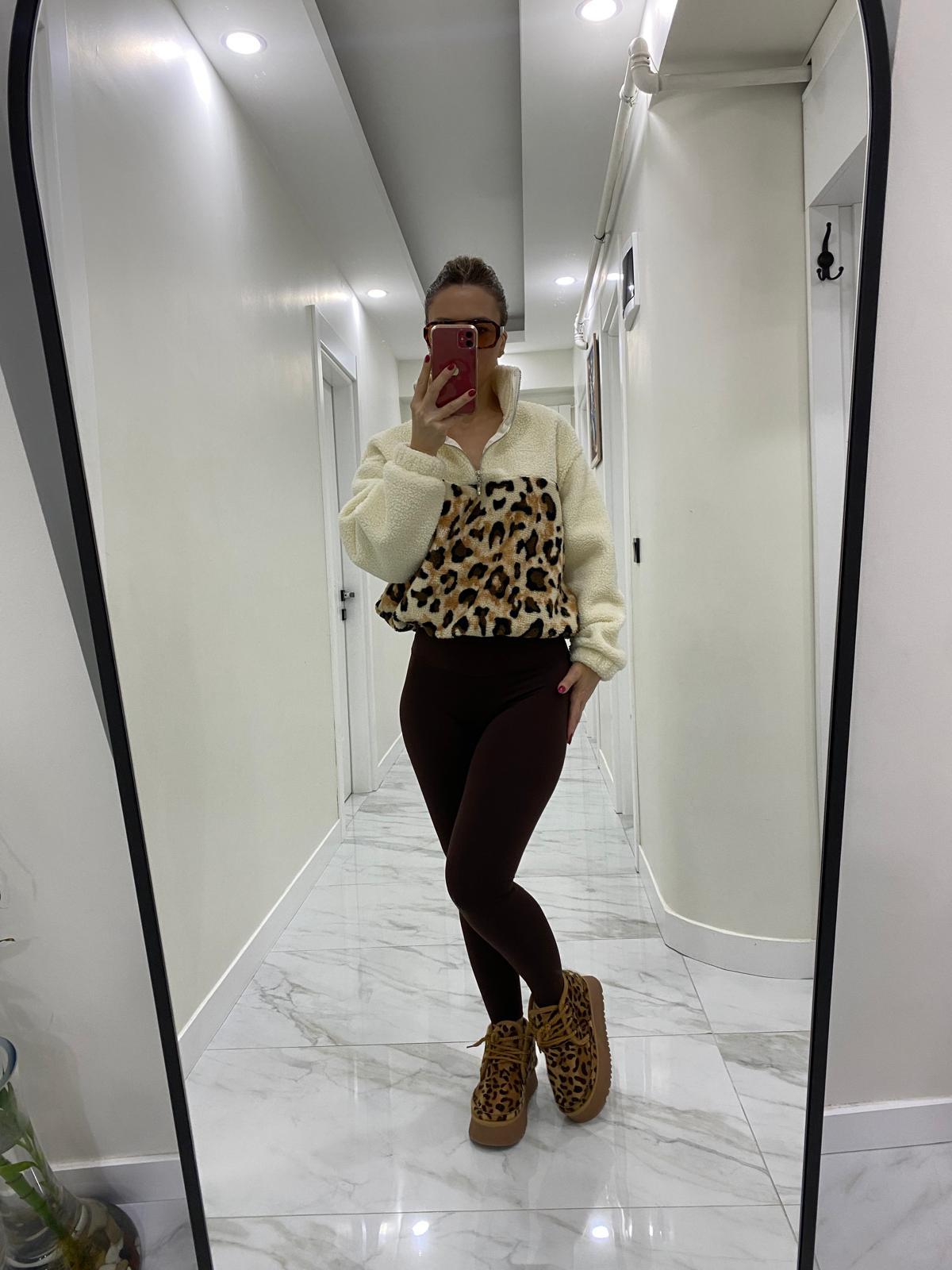 Teddy Kumaş Leo Desenli Cepli Beli Lastikli Sweatshirt