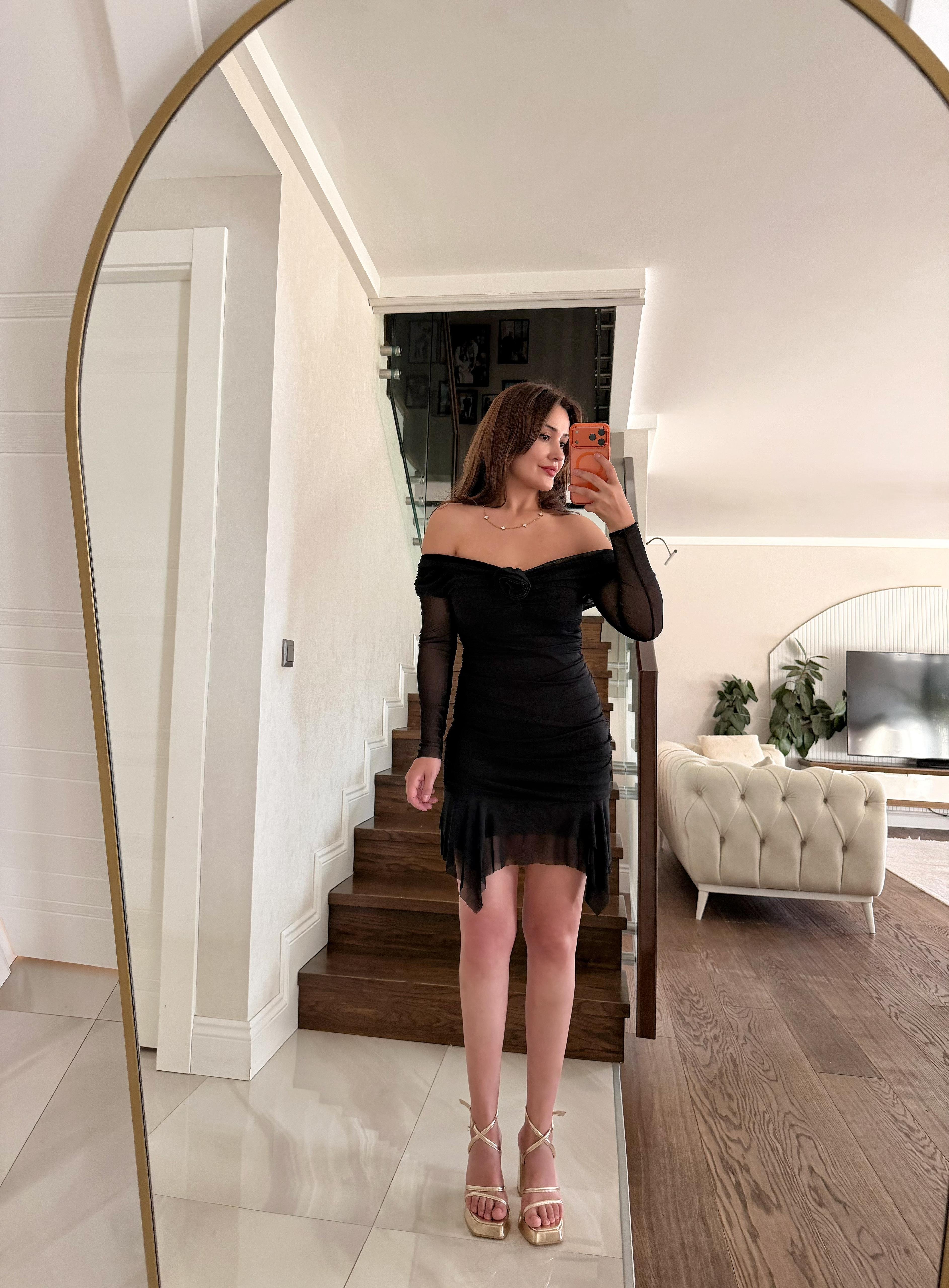 GÜL DETAY KISA ELBİSE