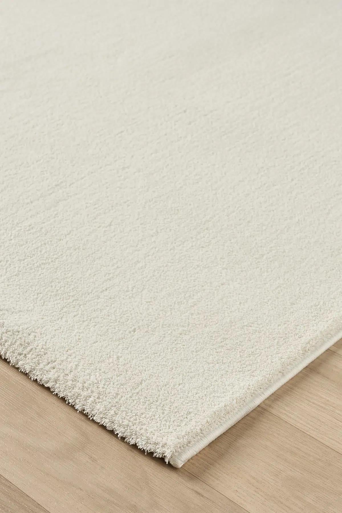 BaliBali Serisi Krem Mikrofiber Antialerjik Düz Renk Halı