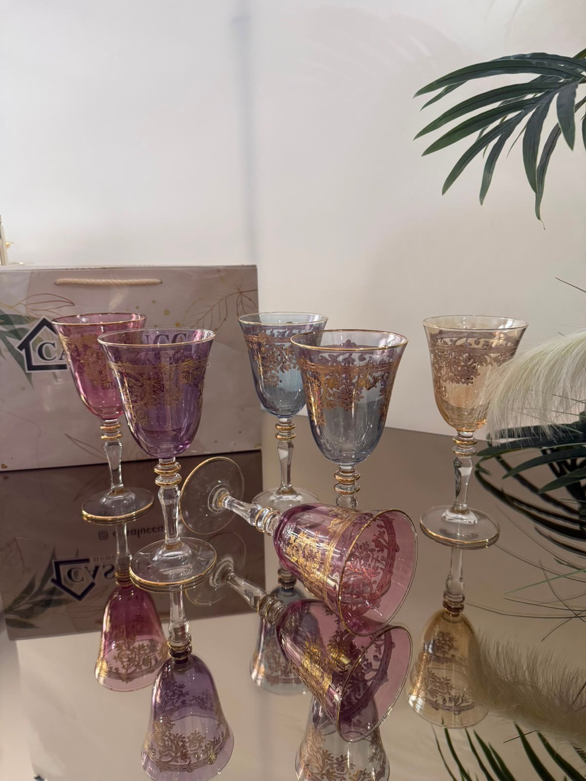 Elegant ayaklı gold detay Kadeh Bardagı