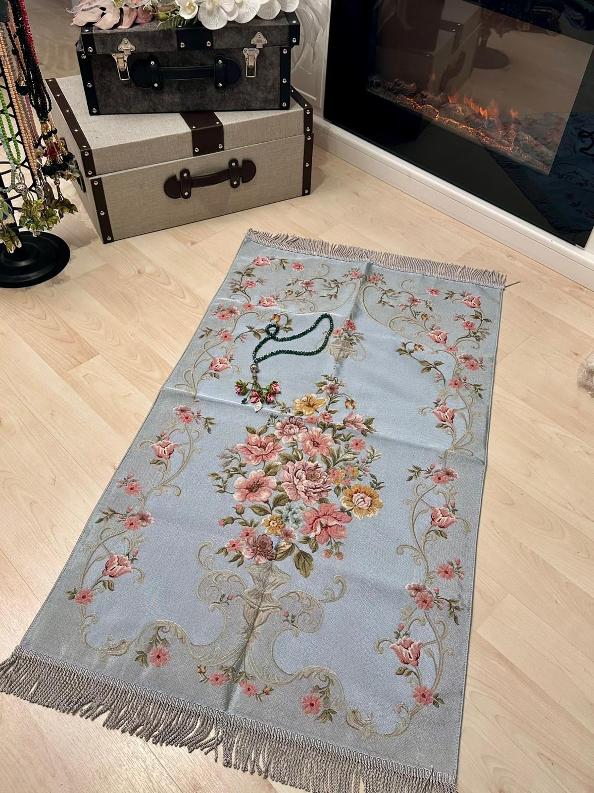 Gülfem Model Bebe Mavisi Goblen Seccade