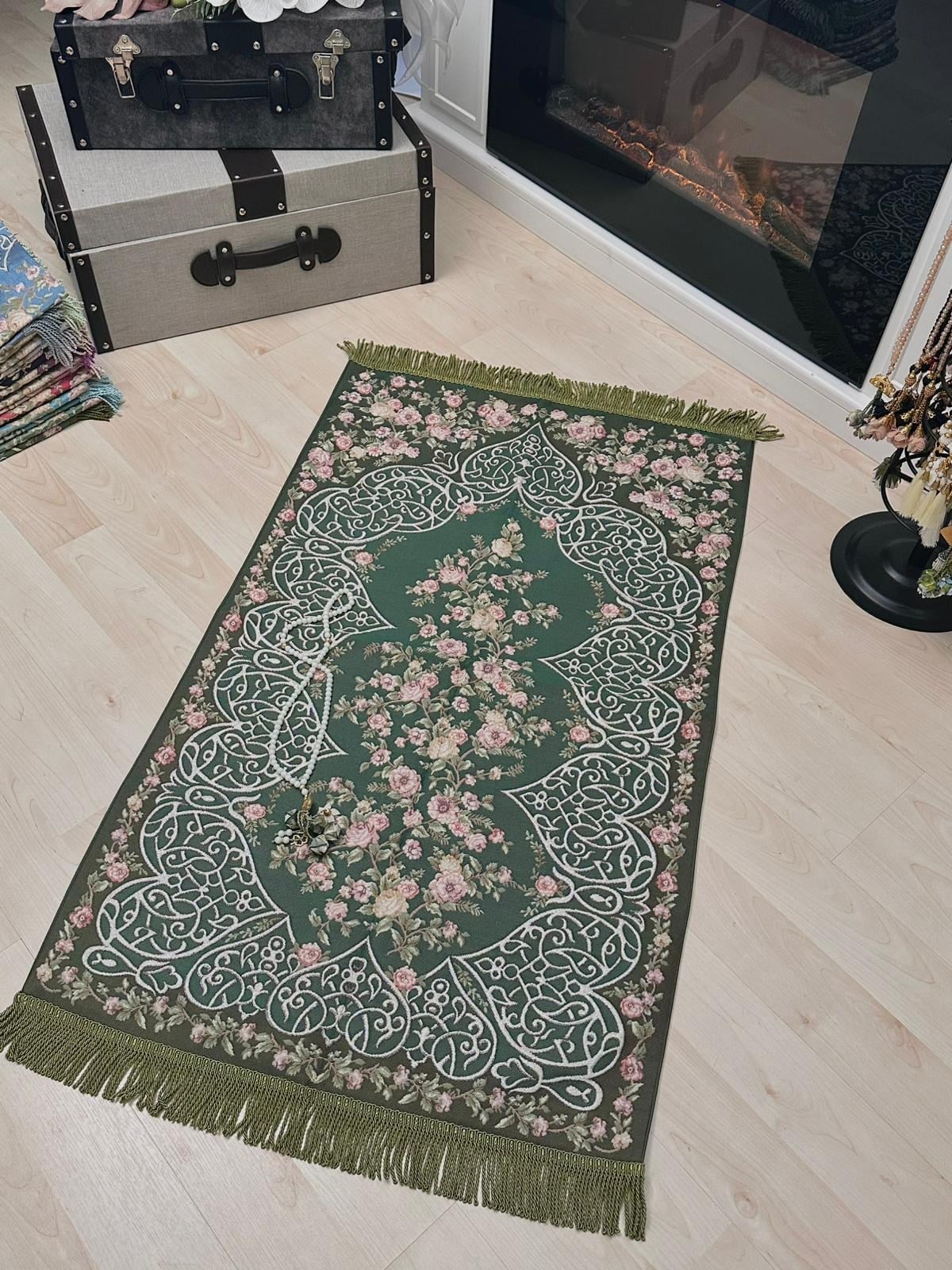 Miran Model Koyu Yeşil Goblen Seccade