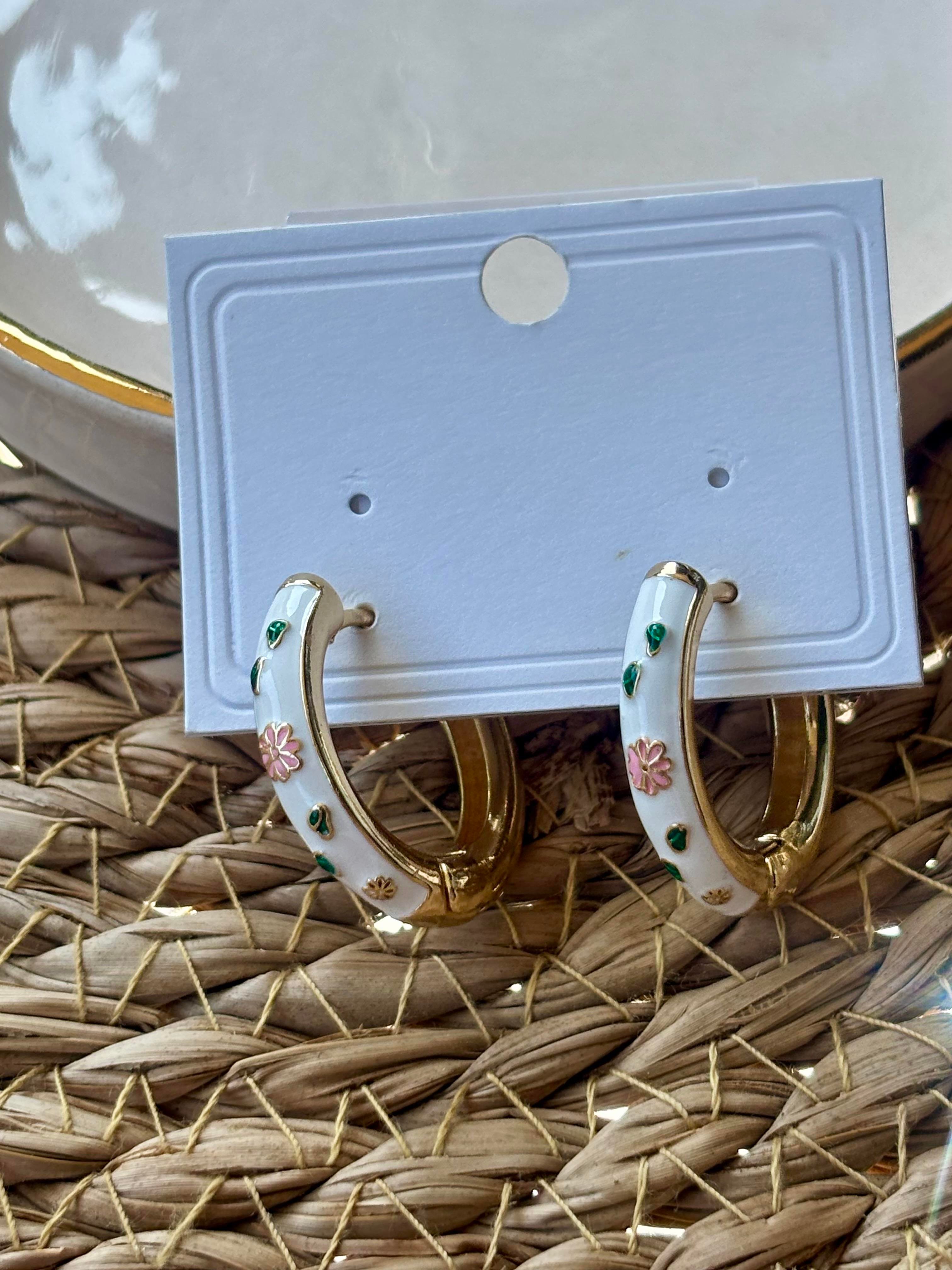 Beyaz Mineli İkili Küpe