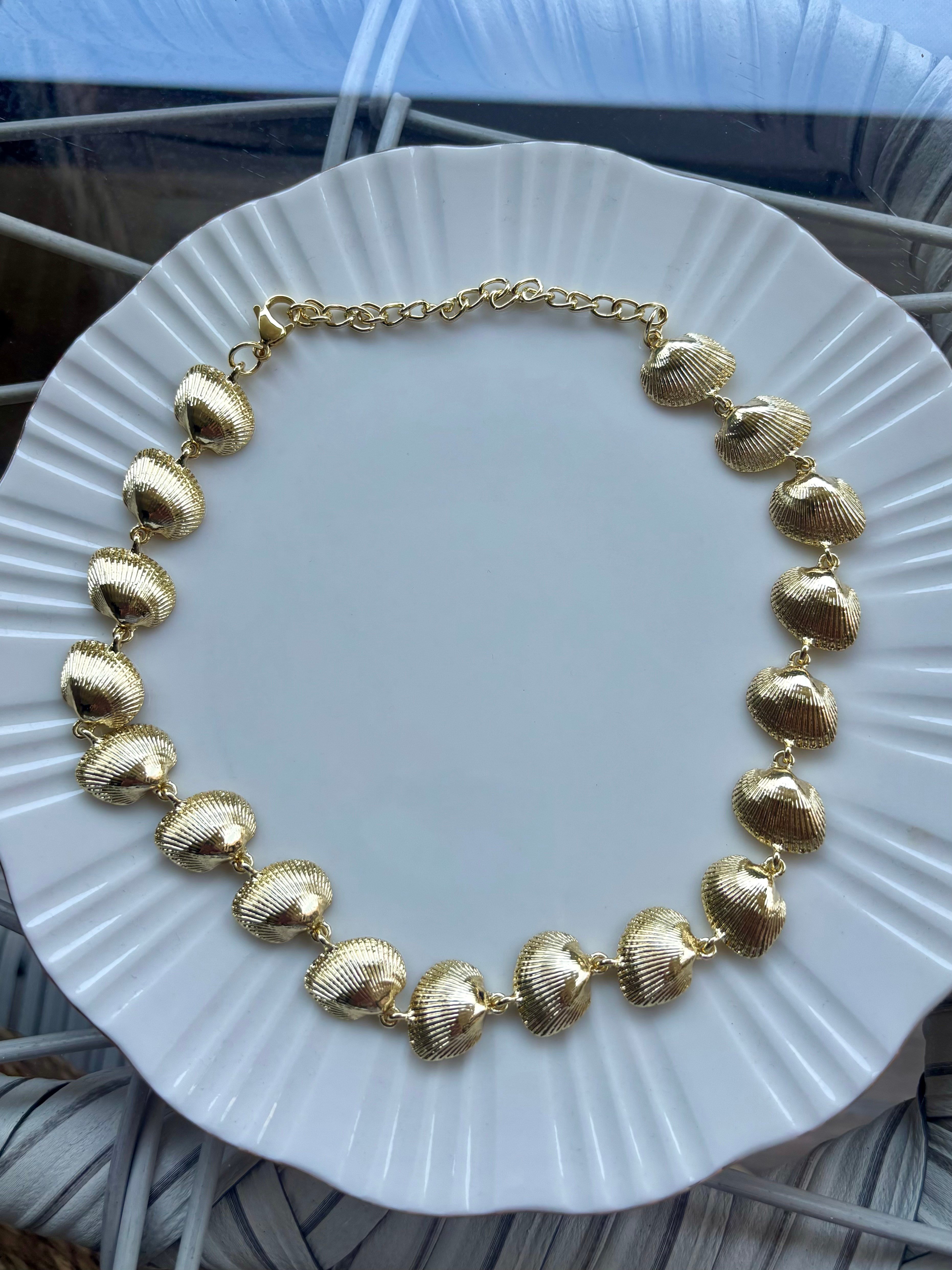Gold Deniz Kabuklu Parçalı Kolye