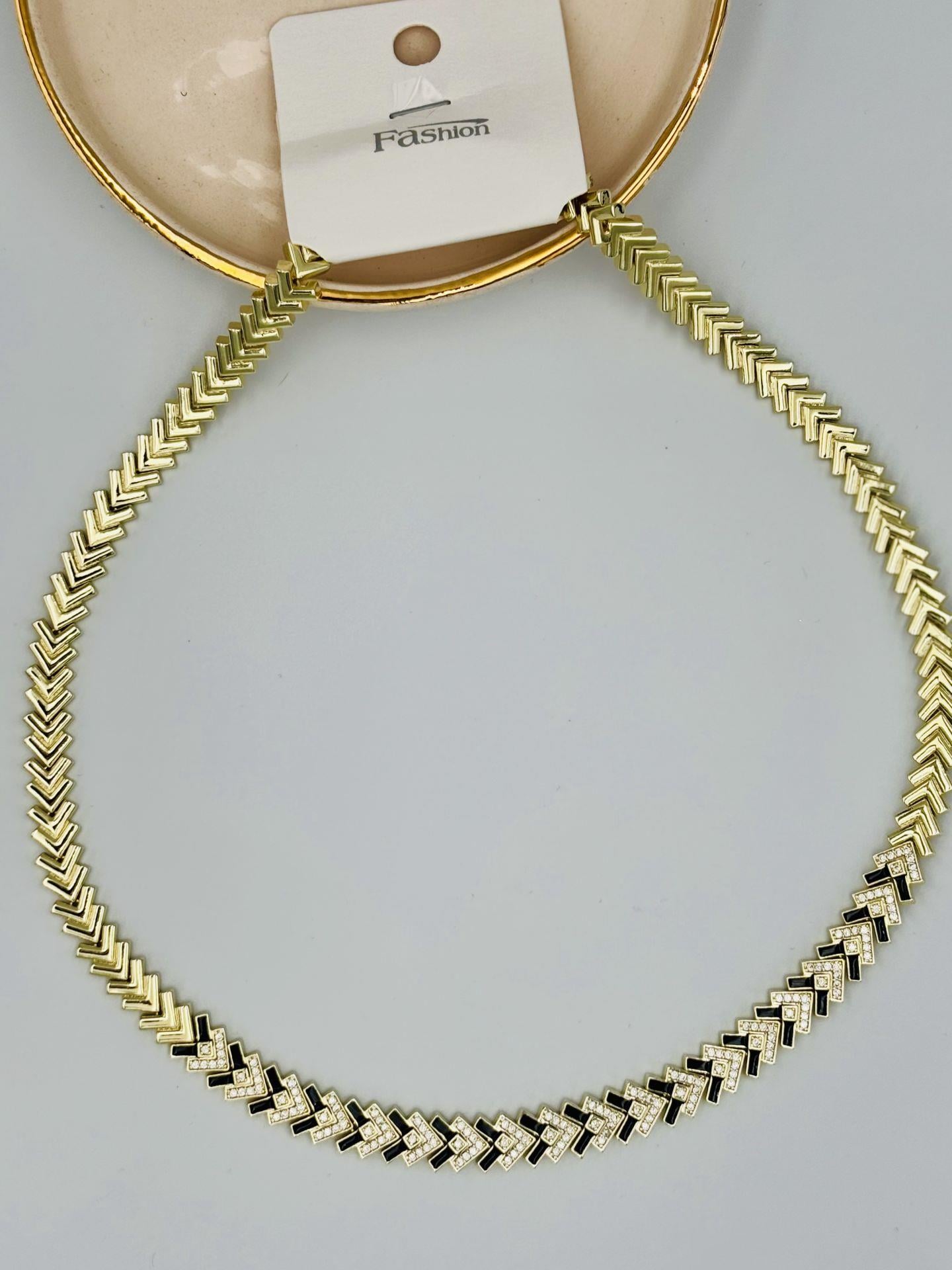 Gold Siyah Taşlı Kolye