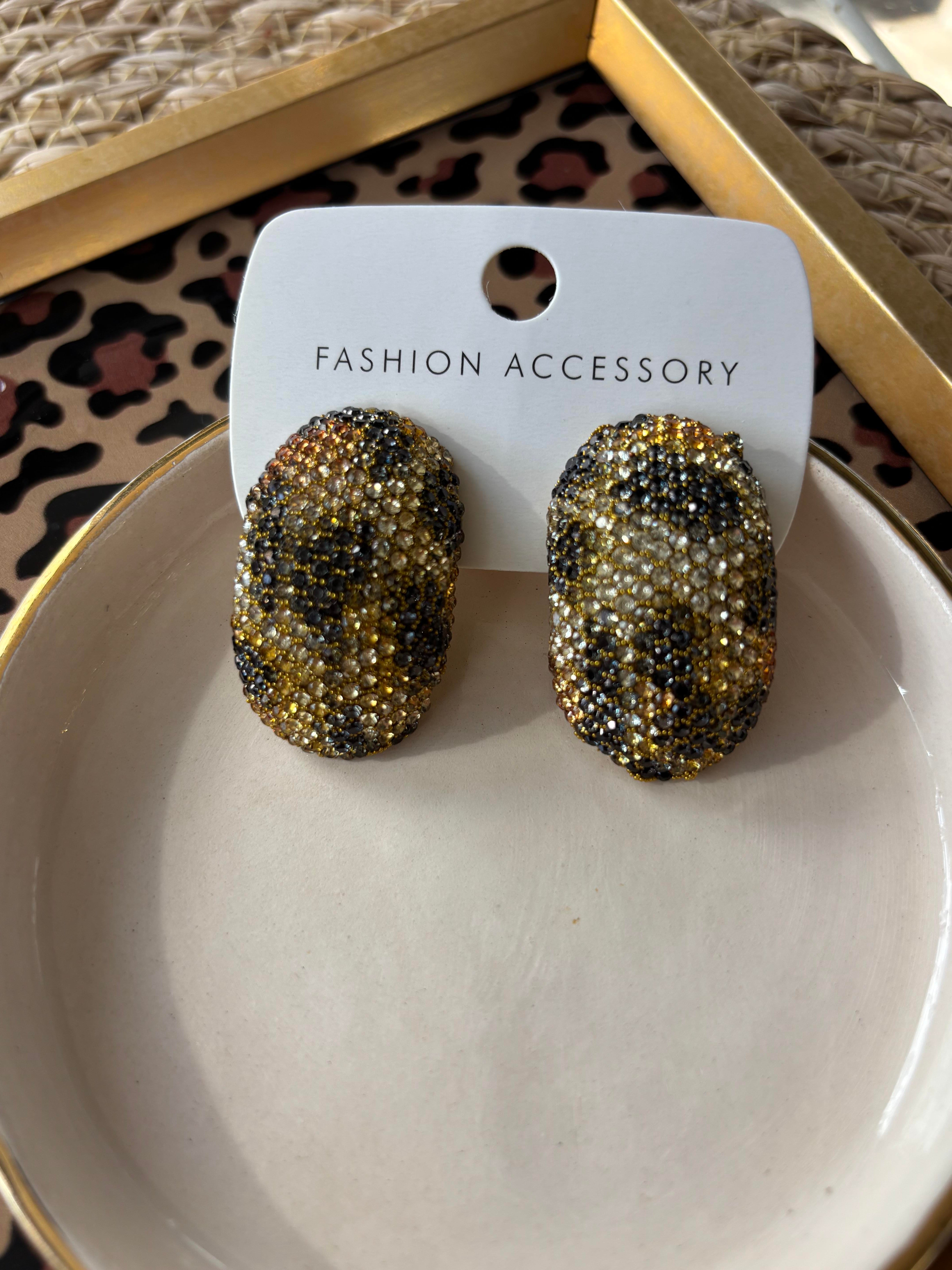 Leopar Desenli Parlak Küpe