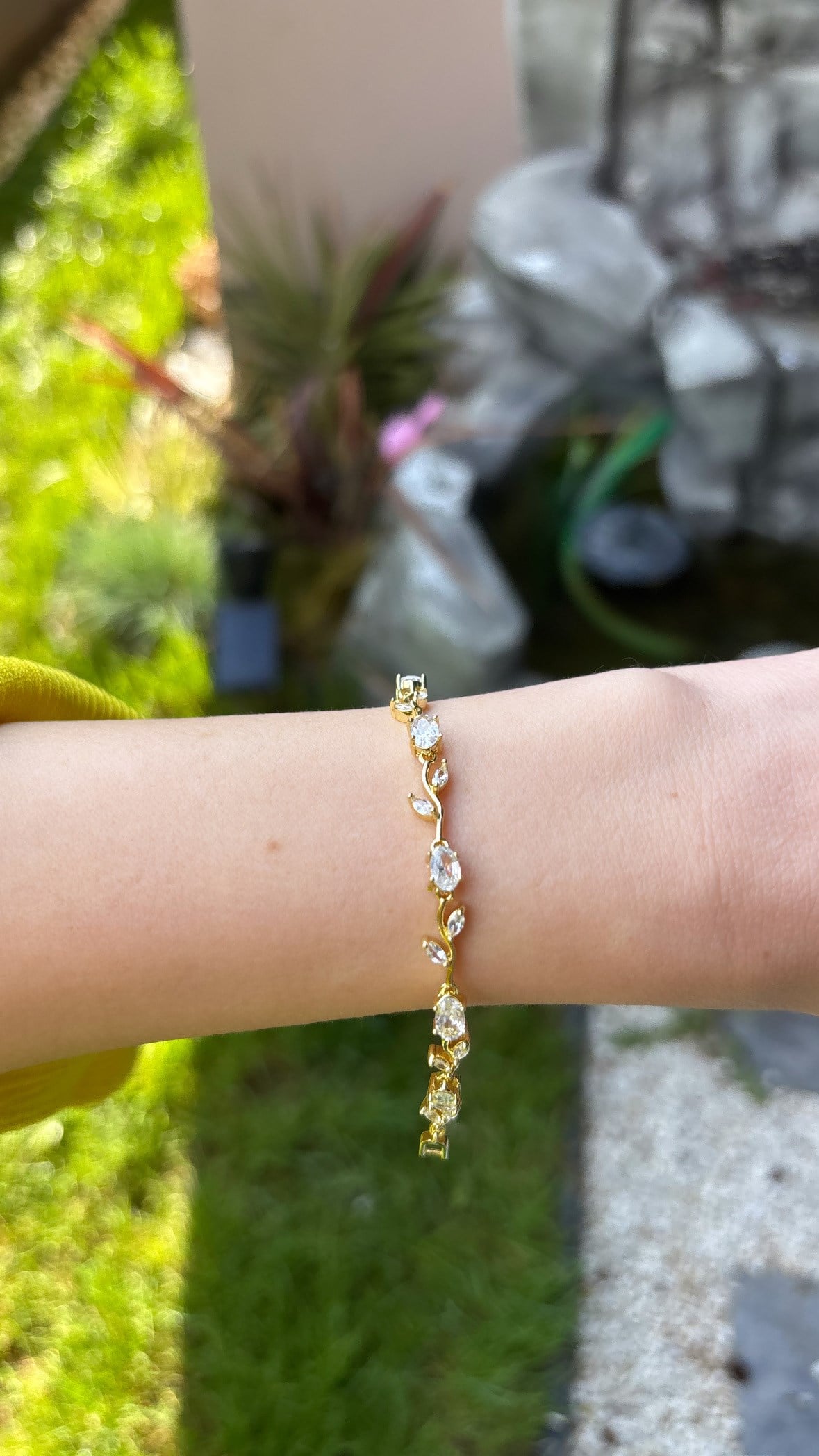 Premium Marka Gold Renk Taşlı Bileklik