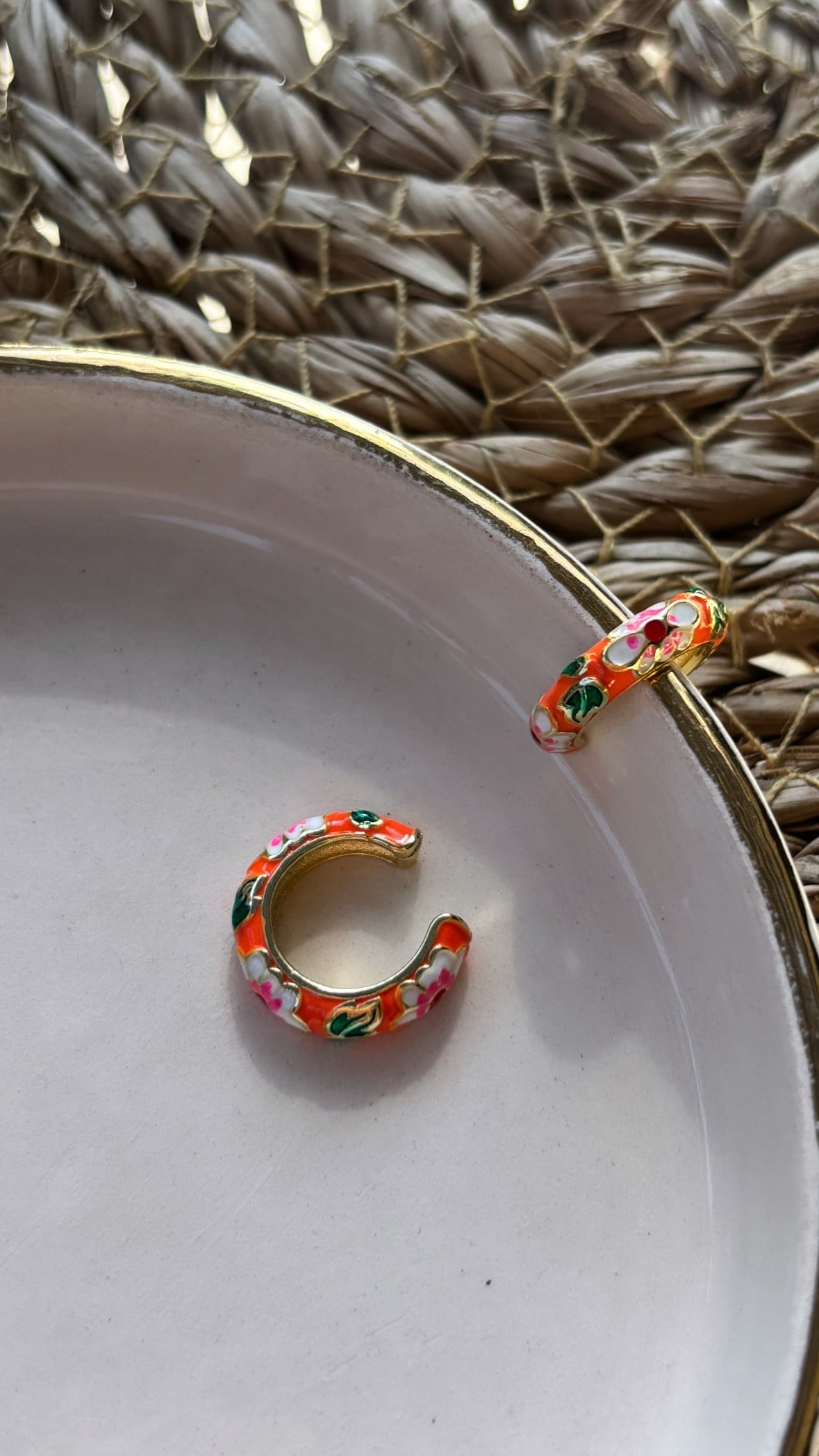 Turuncu Mineli Küpe