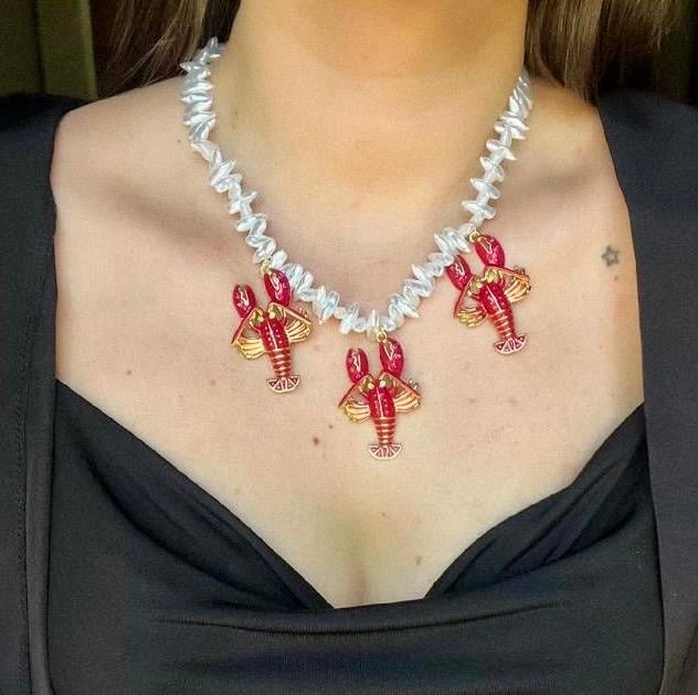 Zra Parlak Taşlı Üçlü Istakoz Kolye