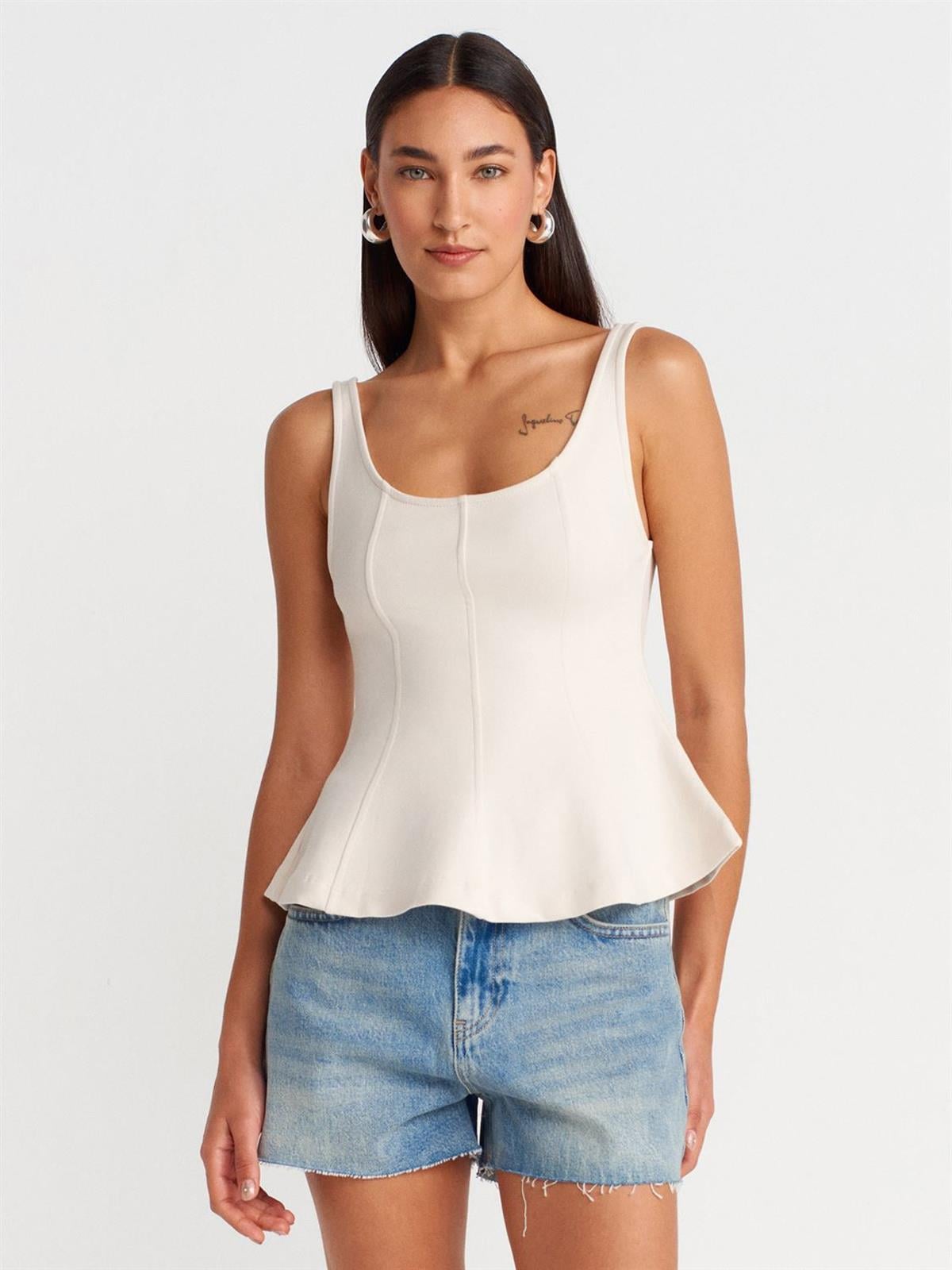 21063 DİLVİN KALIN ASKILI PEPLUM TOP-AÇIK BEJ