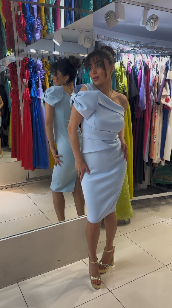Modern Büzgülü Omuz Detaylı  Elbise