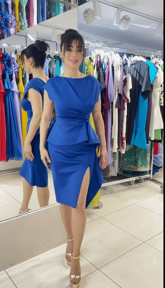 Volan Detaylı Büzgülü Midi Elbise