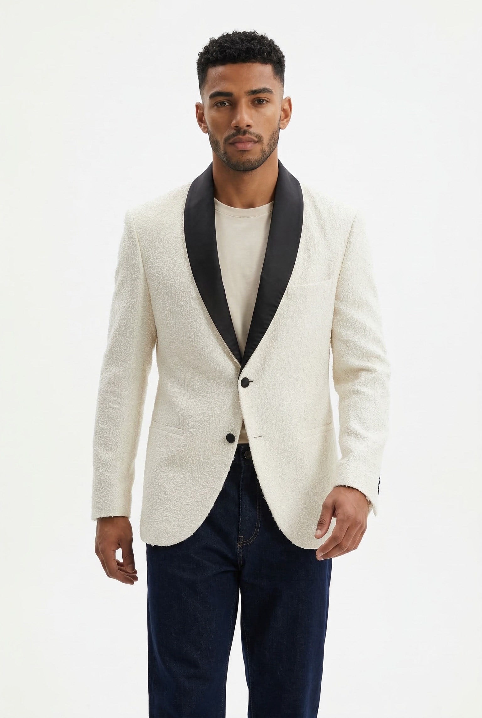 Karakaşlı Beyaz Dimension Smokin Ceket