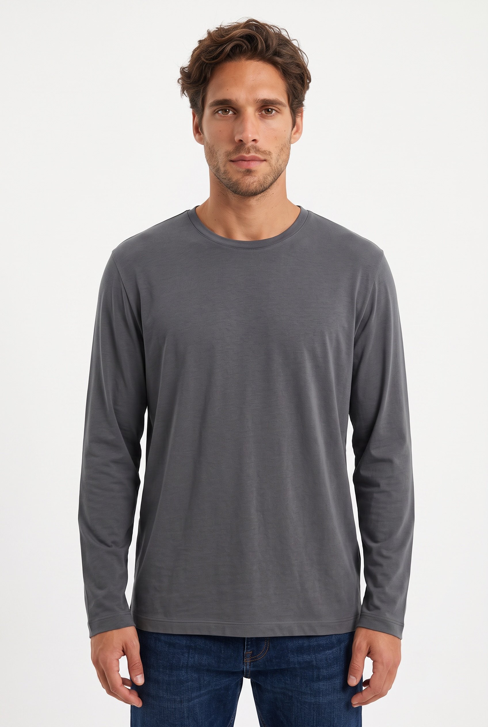Noir Essential Long Sleeve Tee