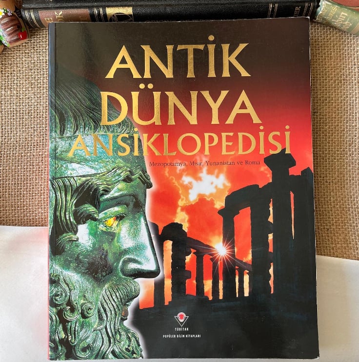 Antik Dünya Ansiklopedisi