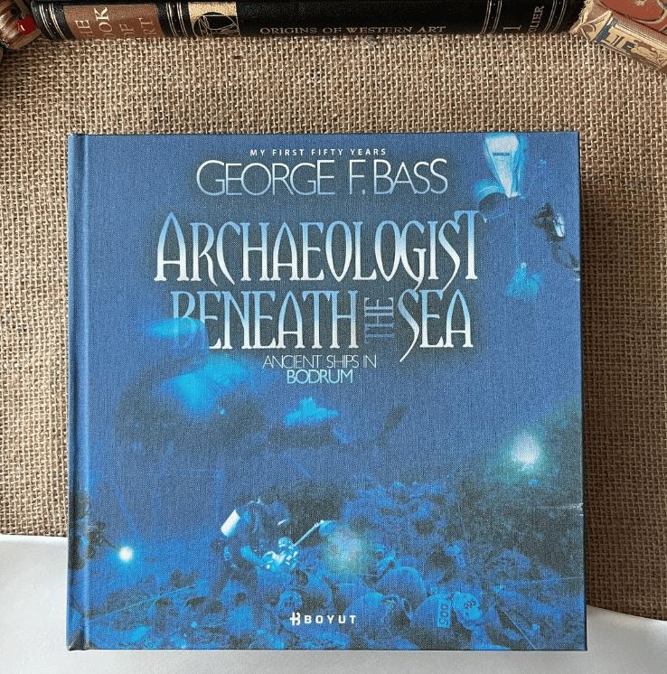 Archaeologist Beneath the Sea