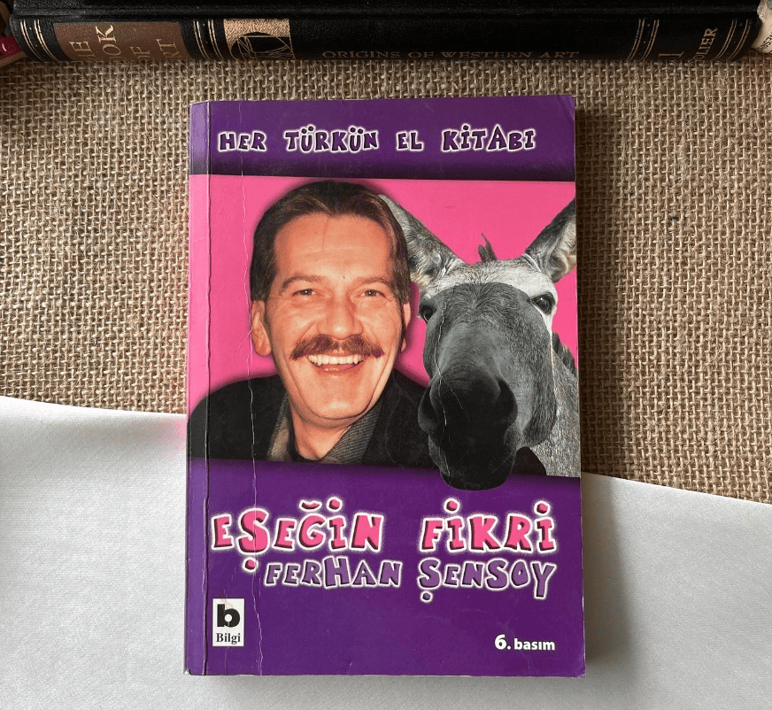 Ferhan Şensoy'dan İthaflı ve İmzalı Her Türkün El Kitabı