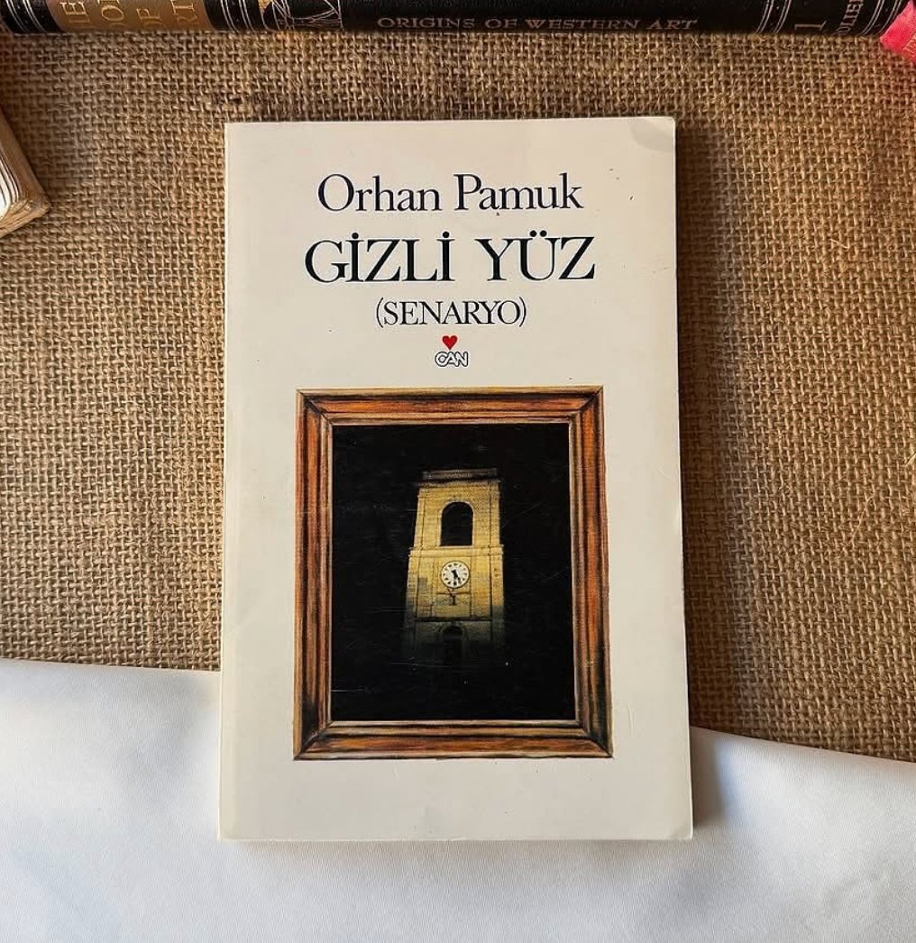 Gizli Yüz (Senaryo) - Orhan Pamuk'dan İmzalı