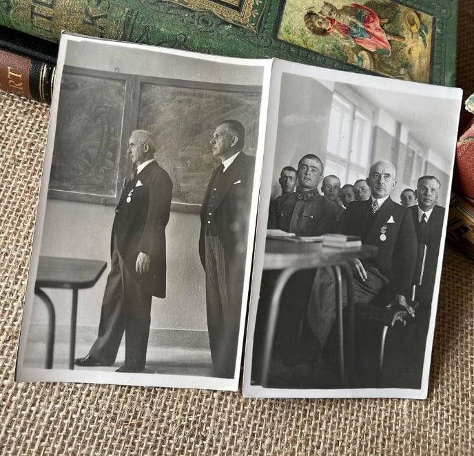 İsmet İnönü’ye ait iki adet döneminin çok nadir iki adet fotoğraf küpürü.