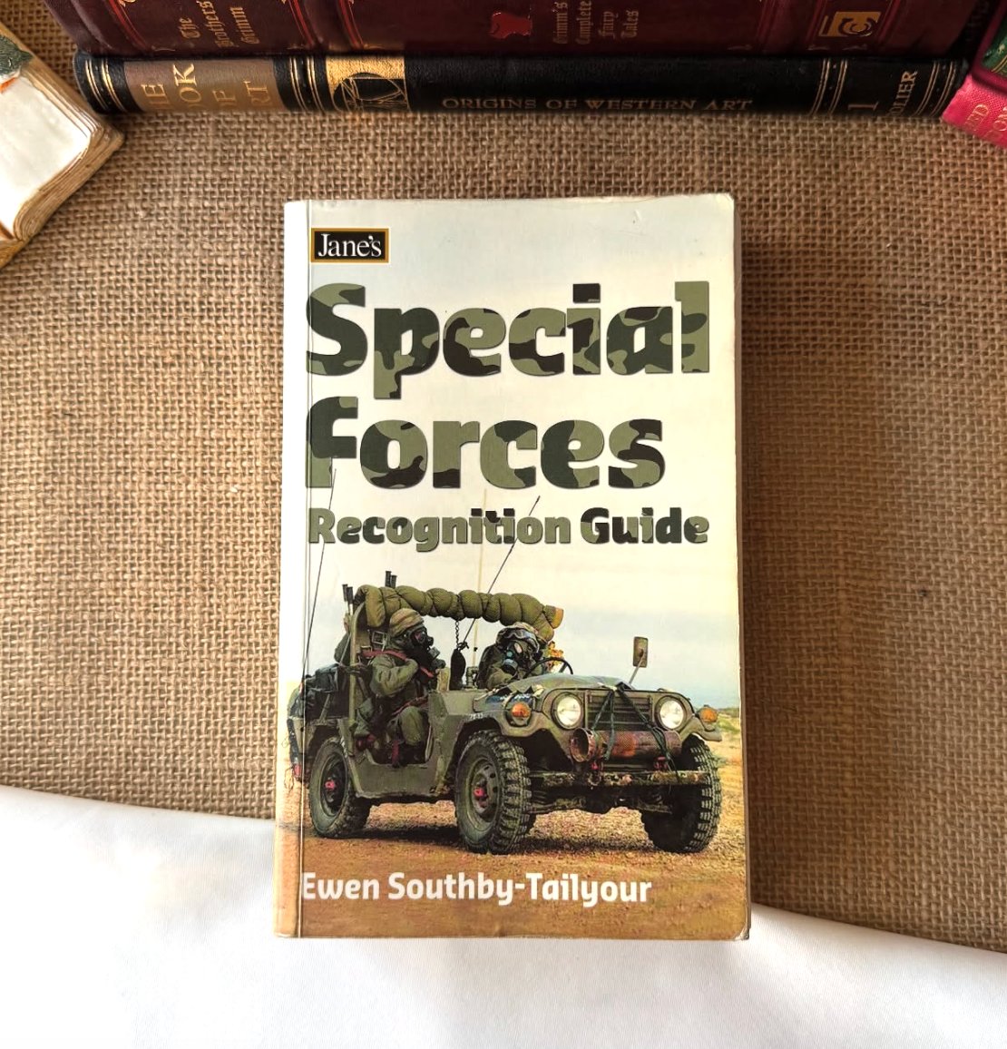 Special Forces Recognition Guide - Ewen Southby Tailyour
