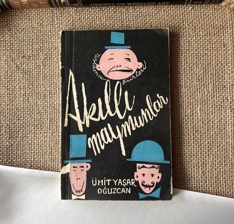 Ümit Yaşar'dan Nilgün Marmara'nın Annesine İmzalı ve İthaflı Akıllı Maymunlar