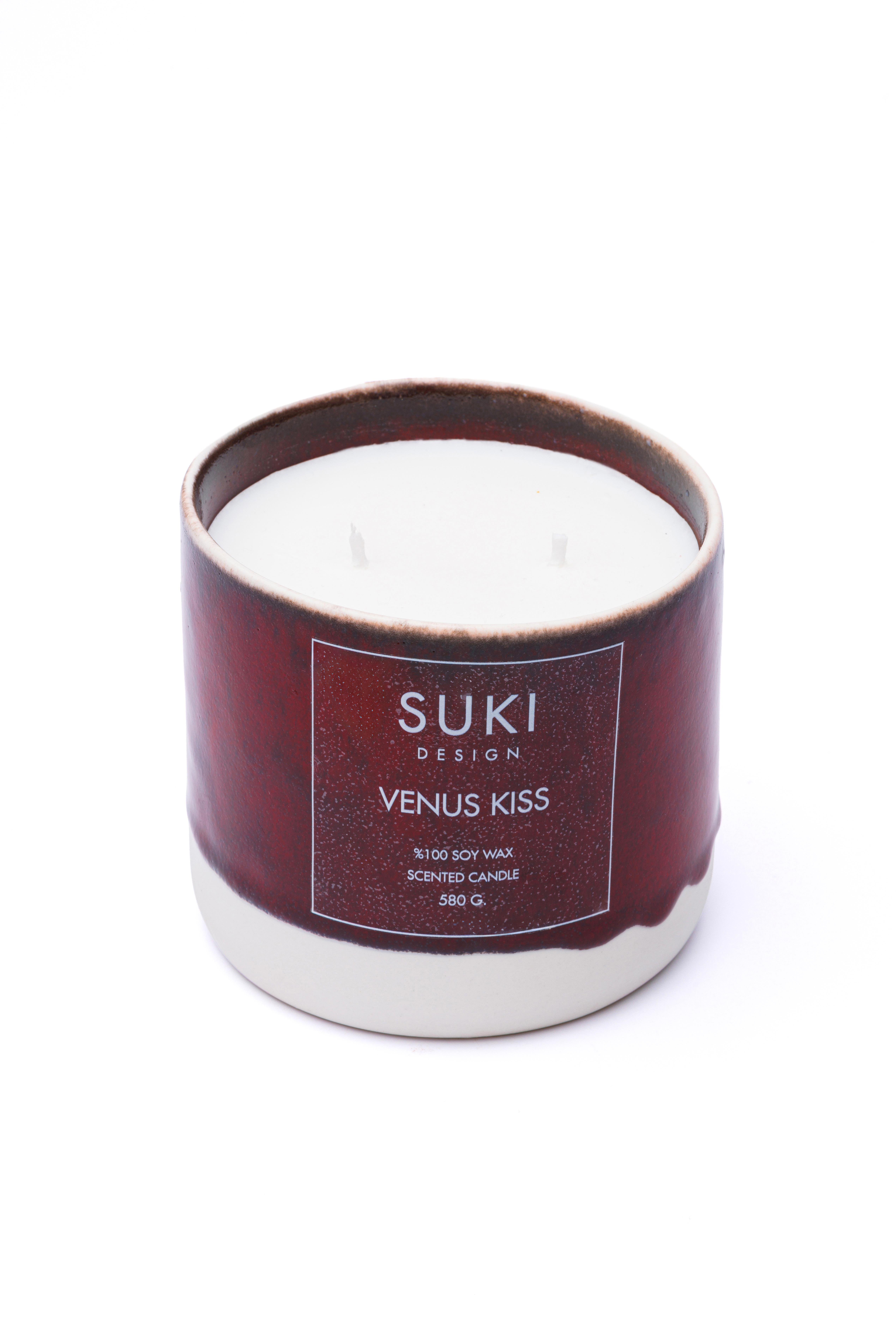 Medium Venus Kiss Candle