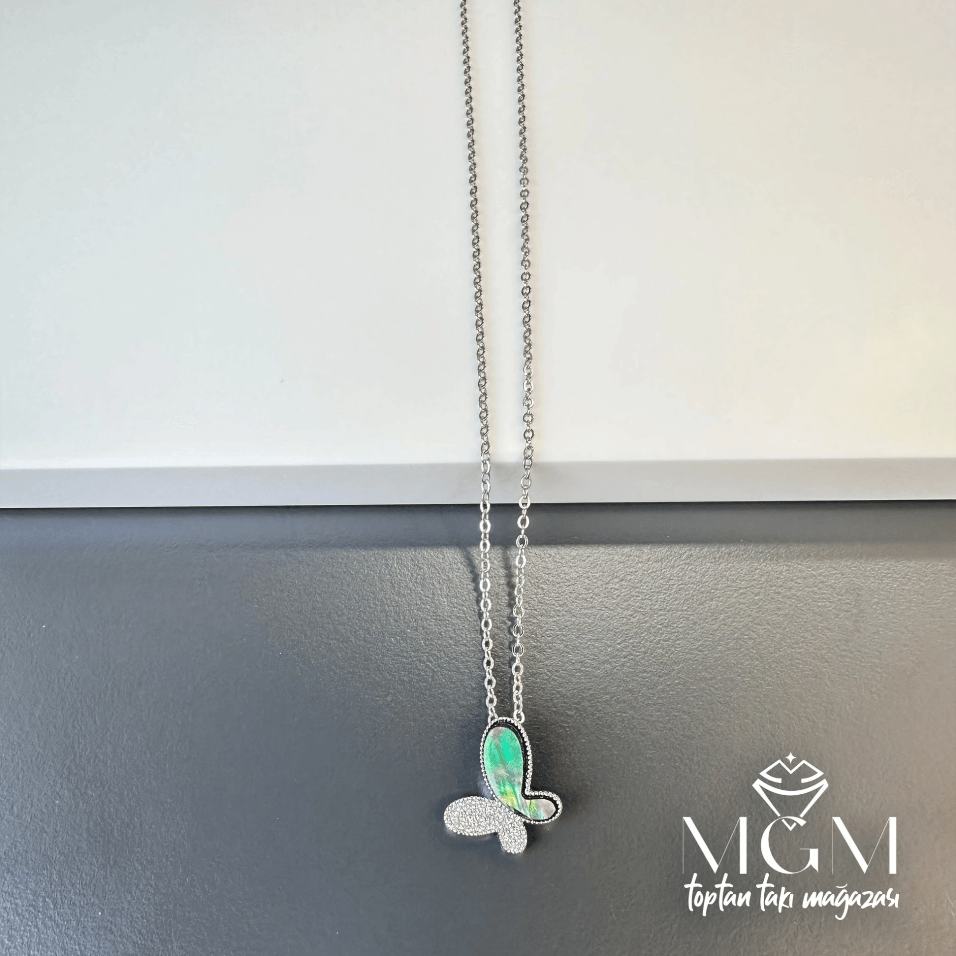 Çelik Sedefli Kelebek Kolye