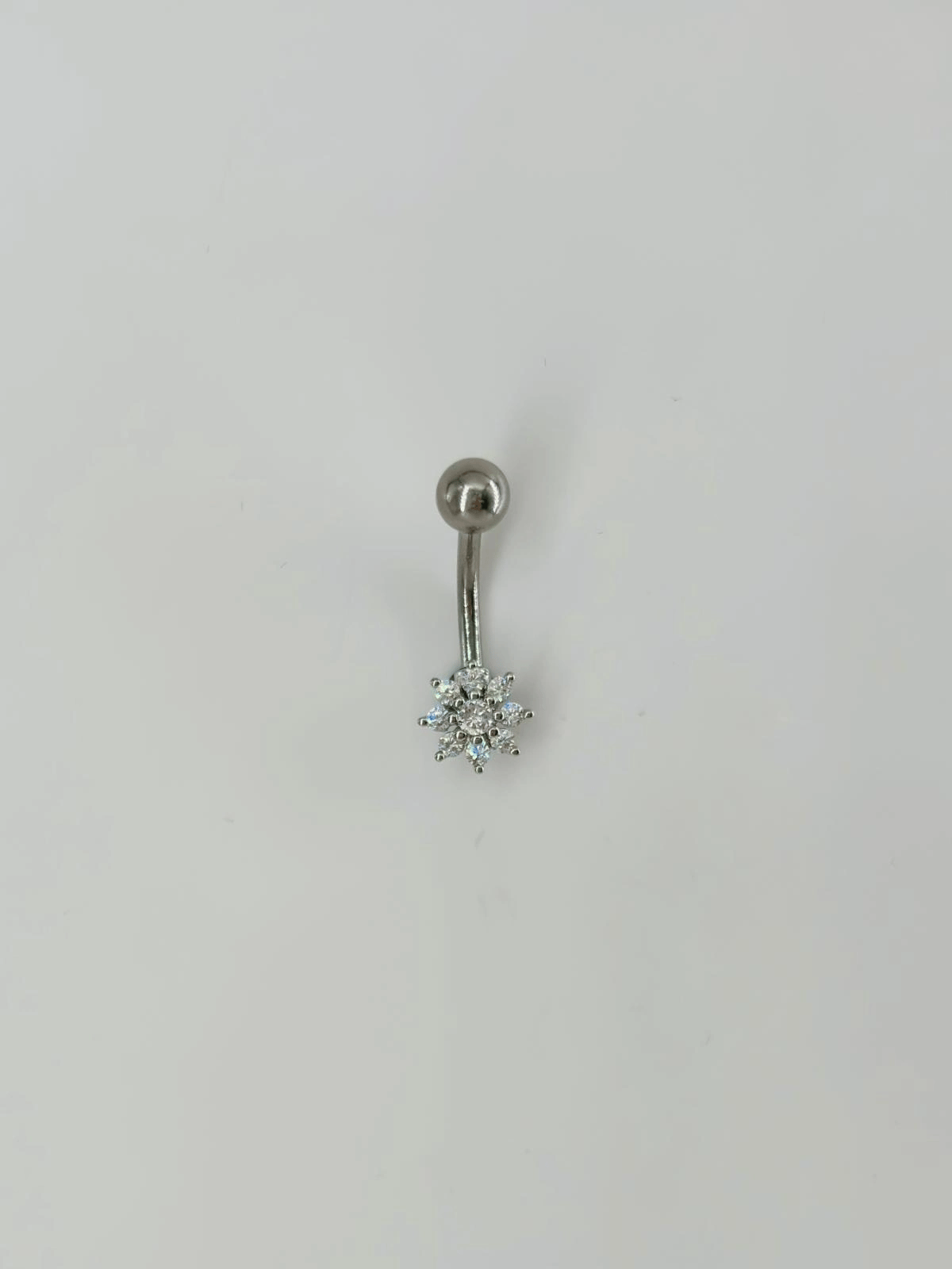 Çiçek Detaylı Göbek Piercing