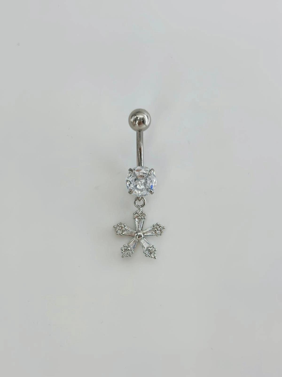 Çiçek Detaylı Göbek Piercing