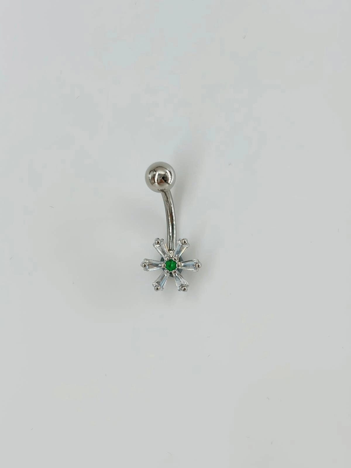 Çiçek Detaylı Göbek Piercing