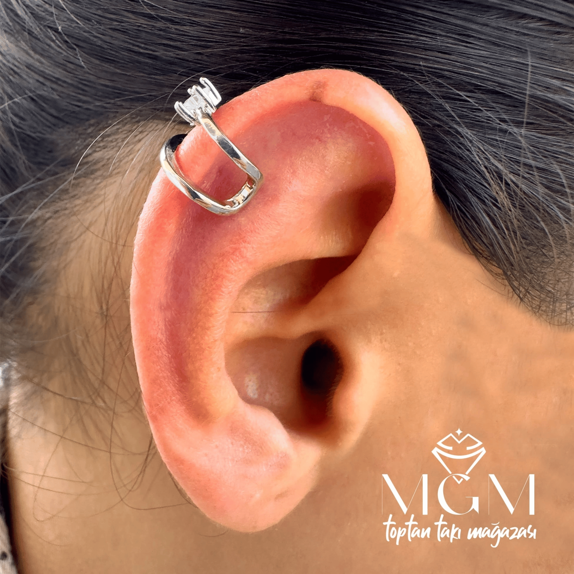Kıkırdak Küpesi Earcuff