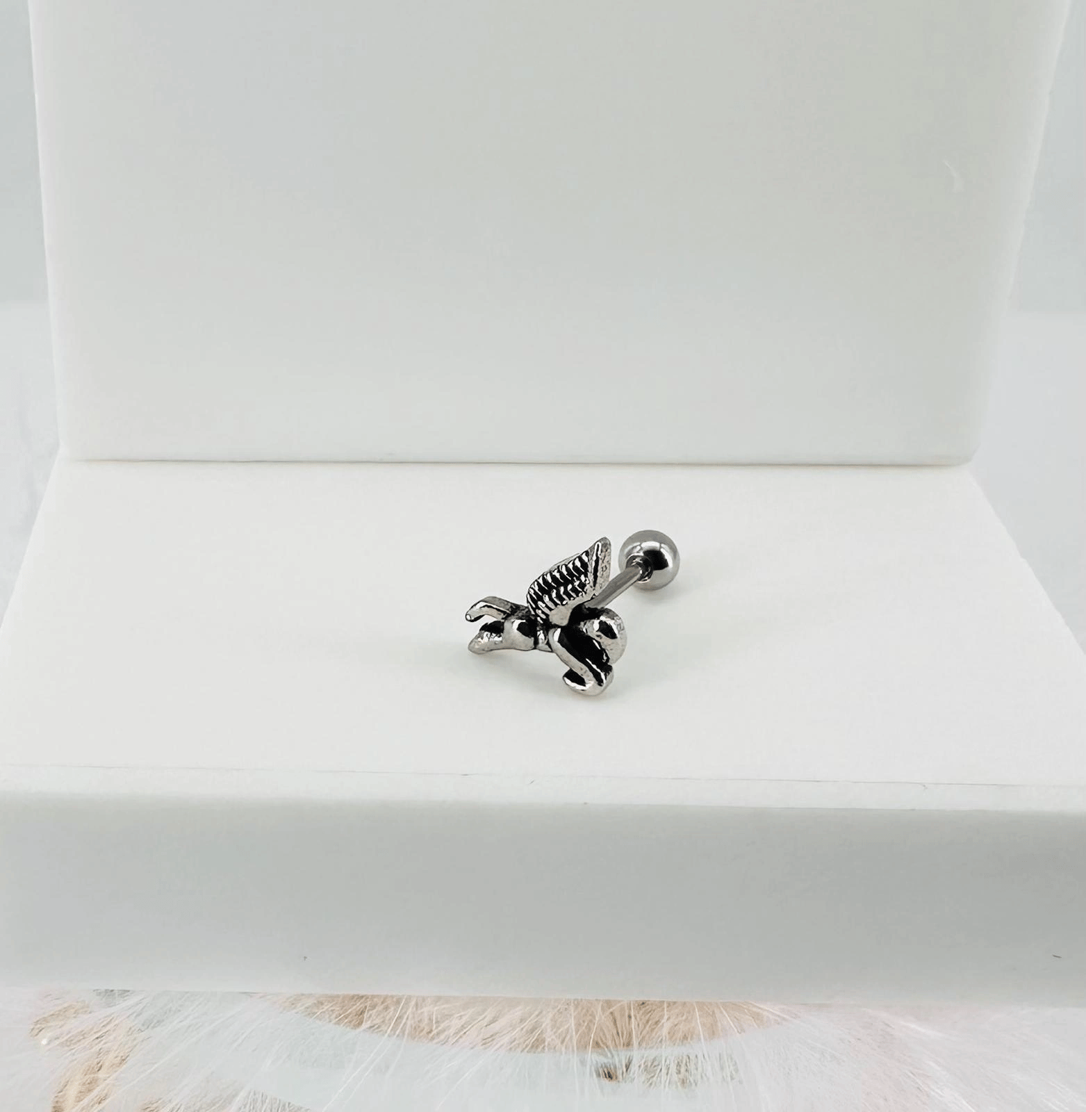 Tragus Kıkırdak Küpesi