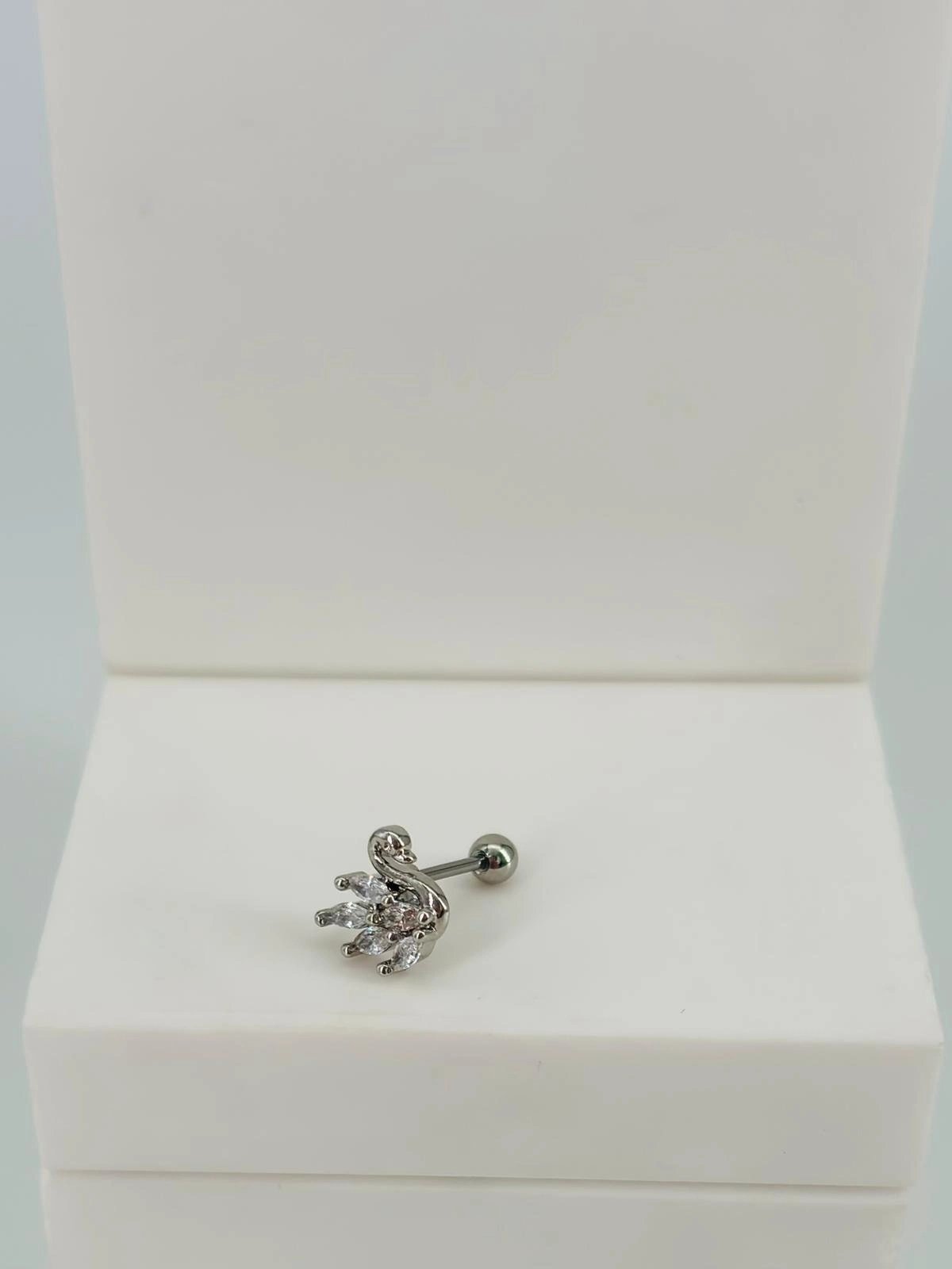 Tragus Kıkırdak Küpesi