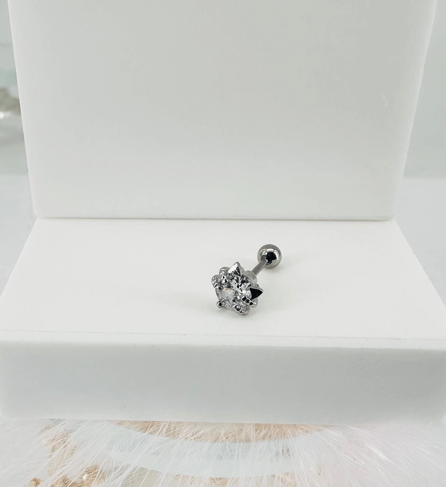 Tragus Kıkırdak Küpesi