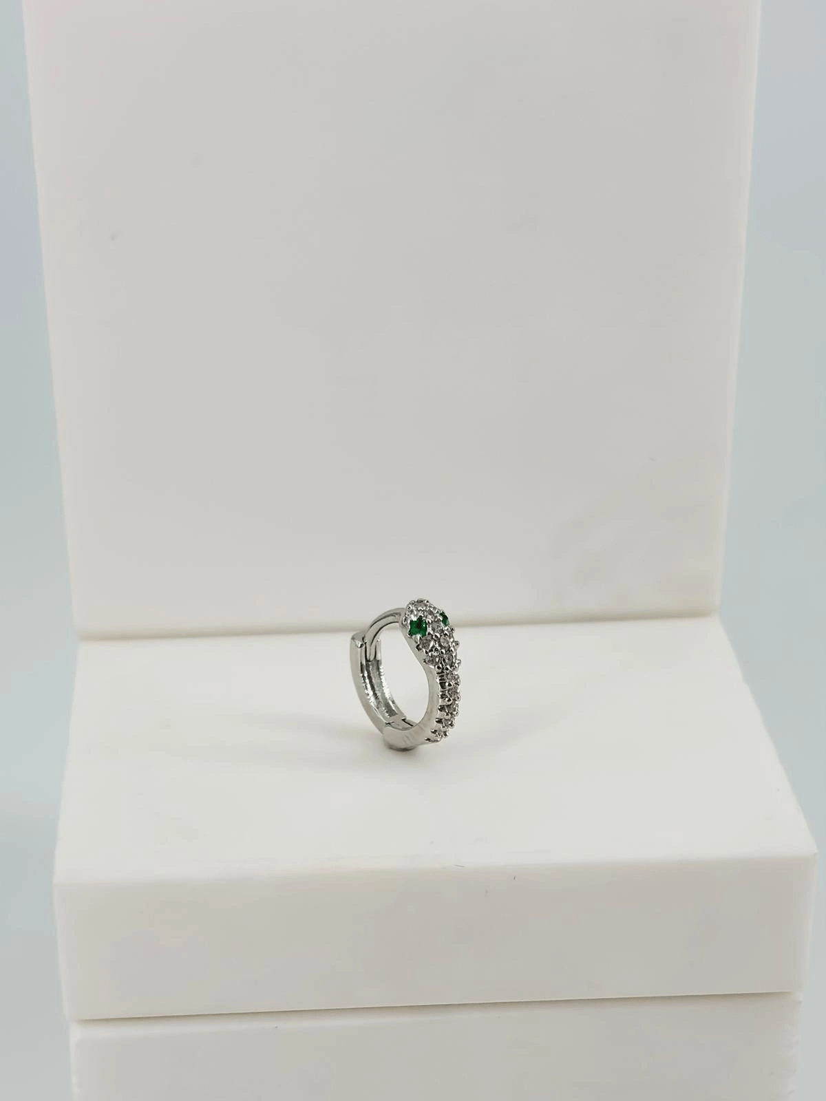 Tragus Kıkırdak Küpesi