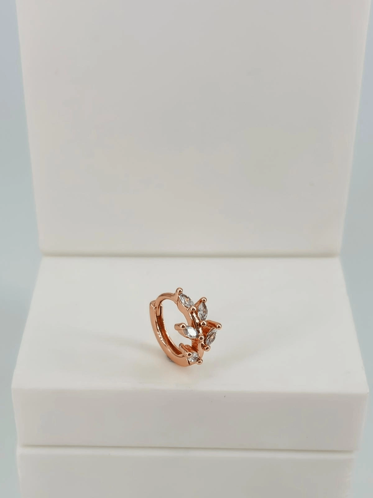 Tragus Kıkırdak Küpesi