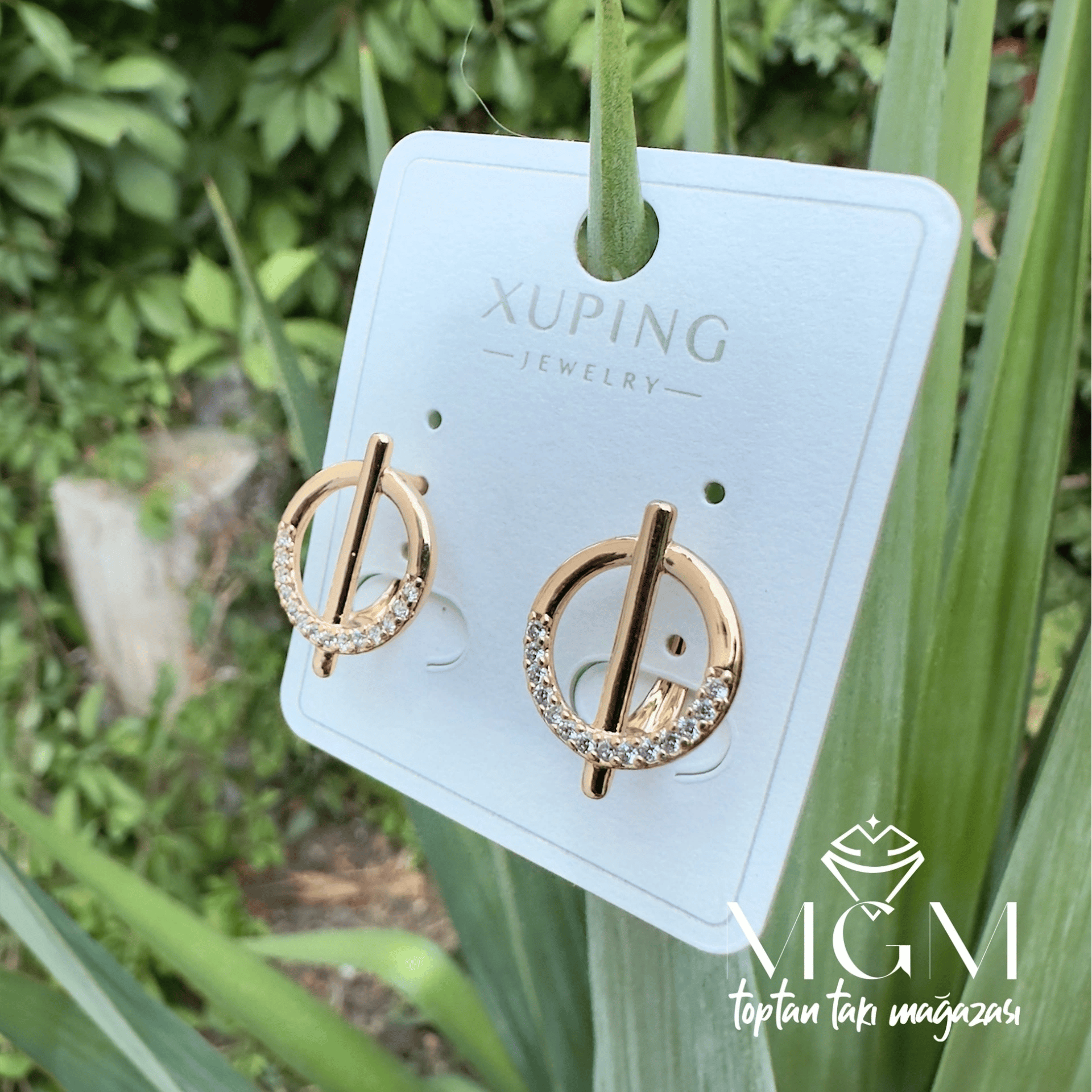Xuping Taşlı Küpe