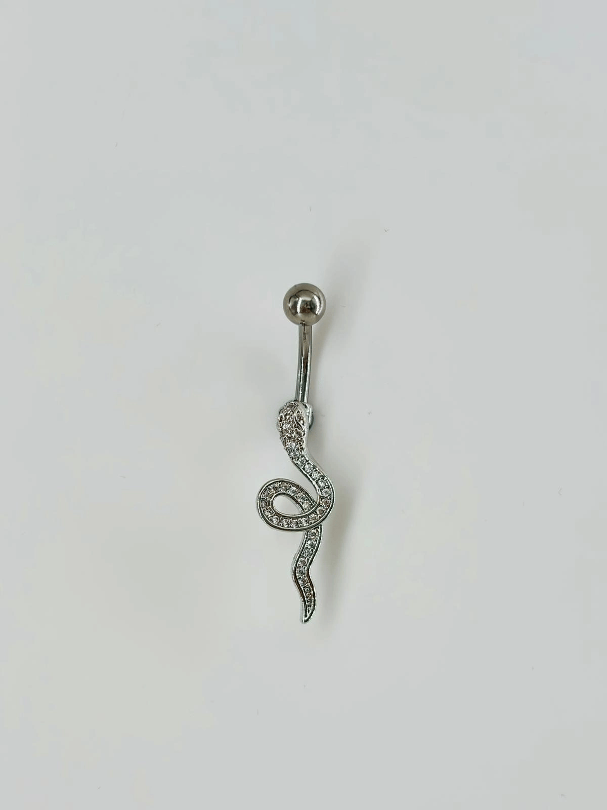 Yılan Detaylı Göbek Piercing