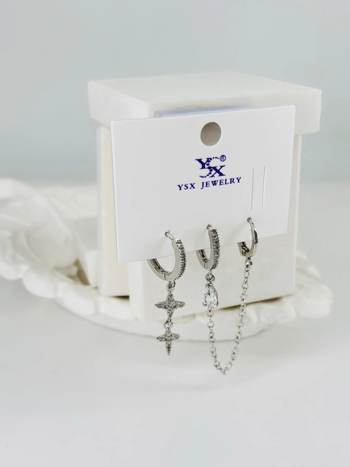 Zirkon Taşlı Üçlü Kombin Küpe