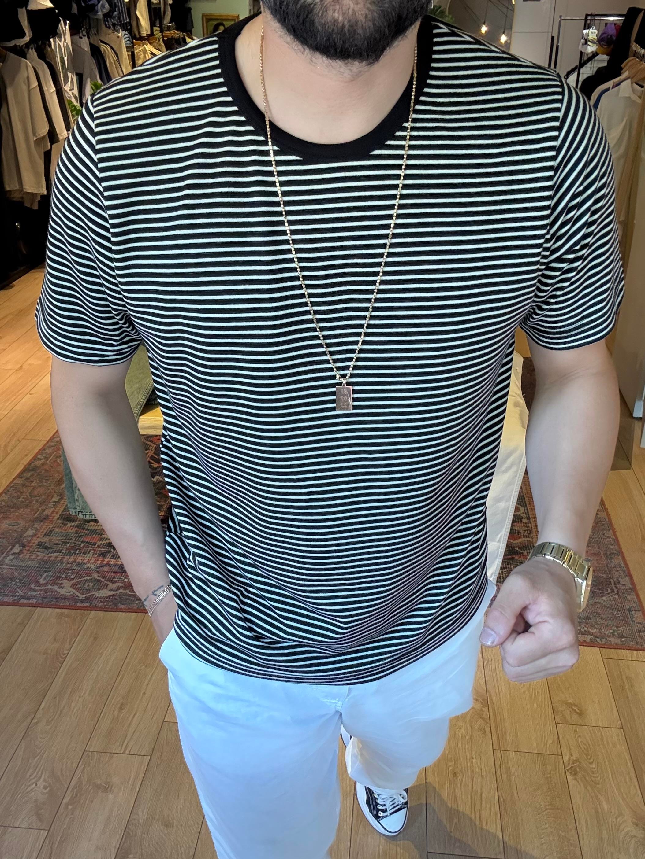 Siyah Çizgili Slim Fit Tişört