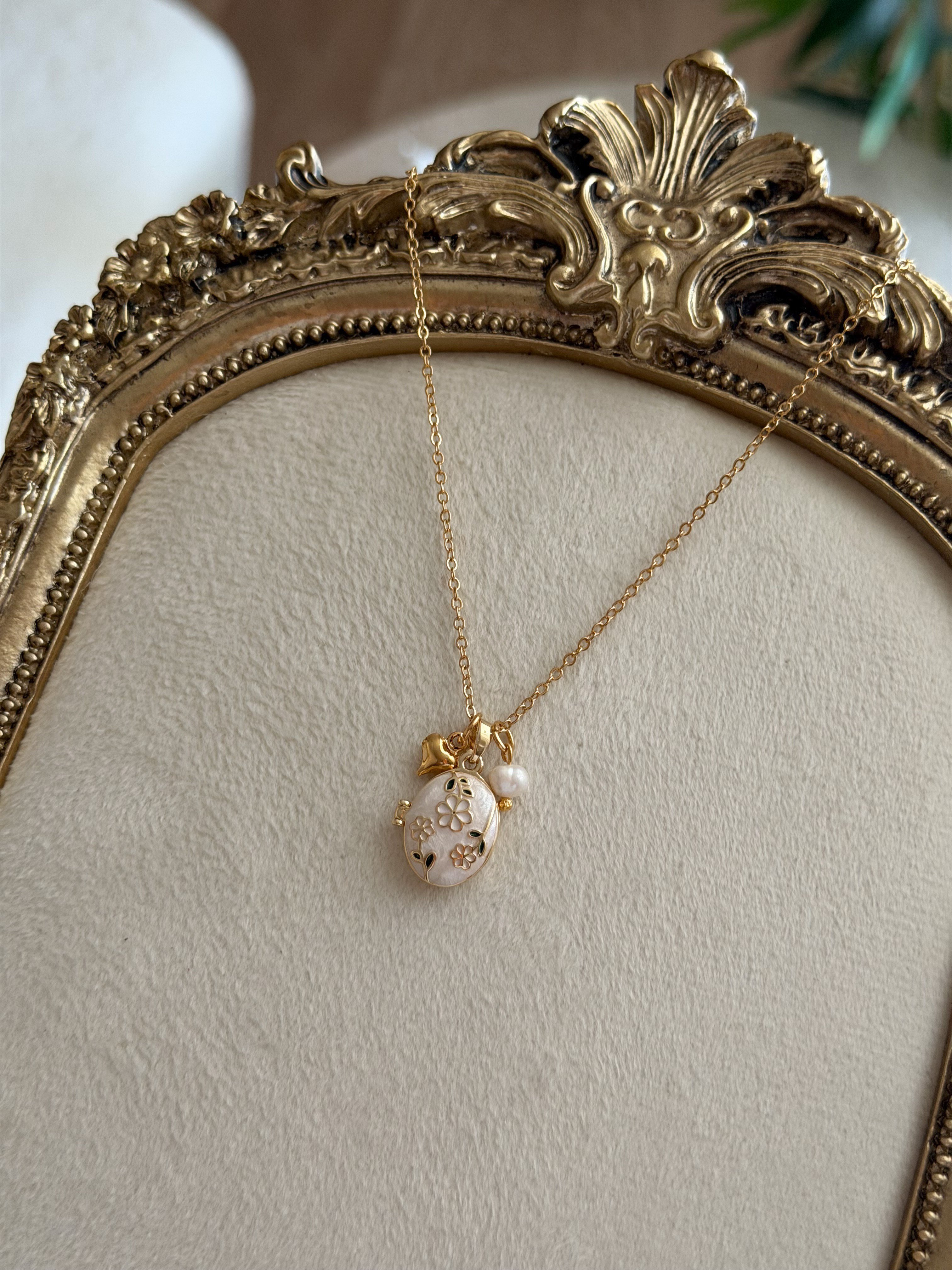 Charm Detaylı Anı Kolyesi