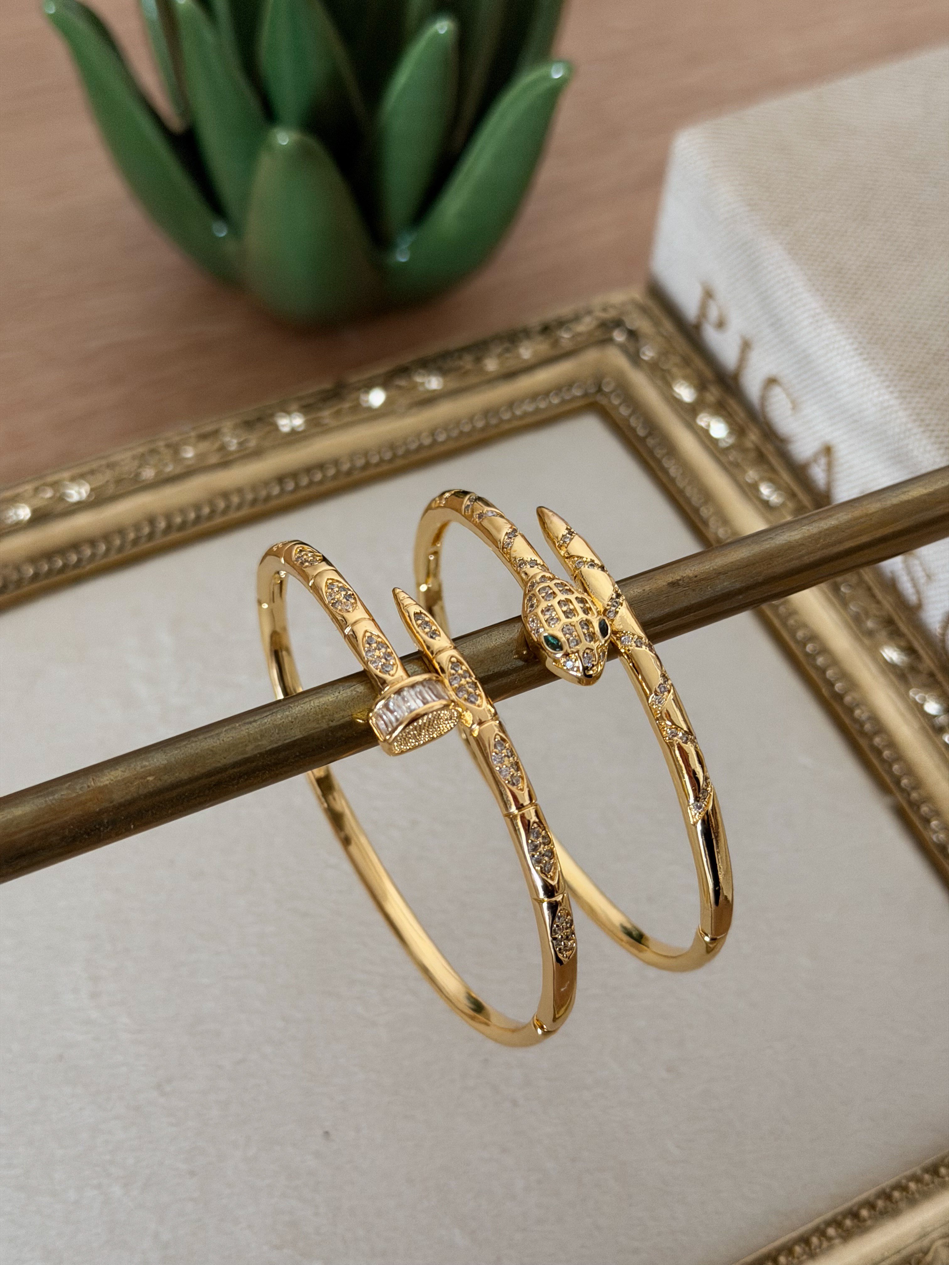 Etnik Kelepçe Kombin